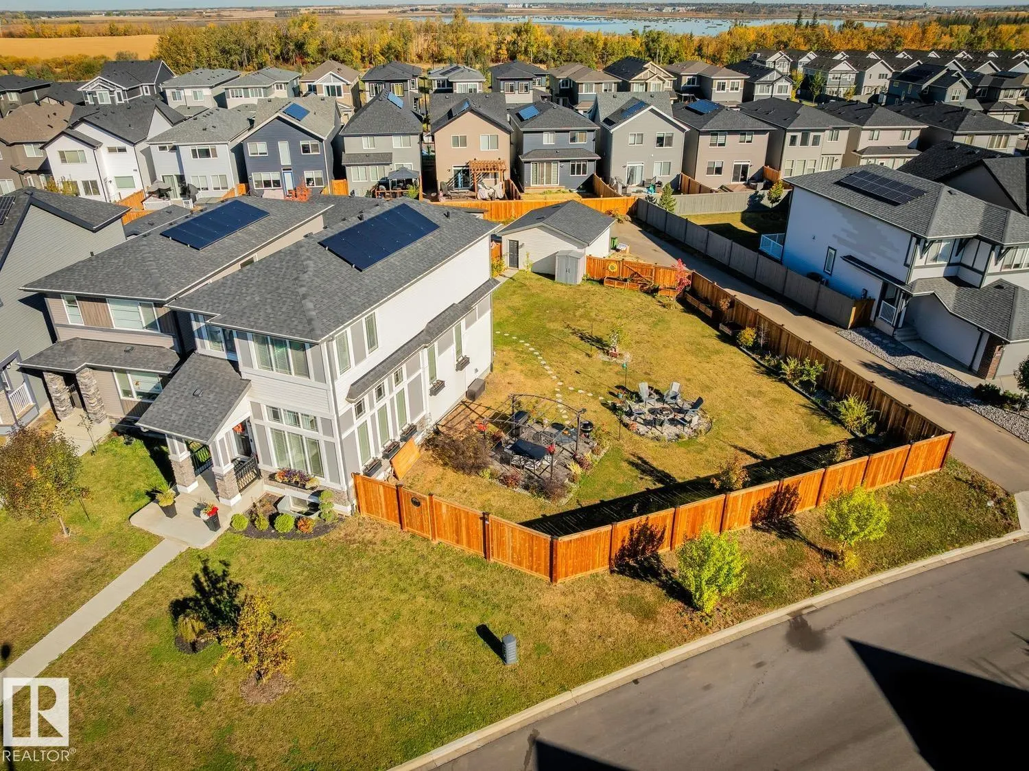 20932 130 AV NW