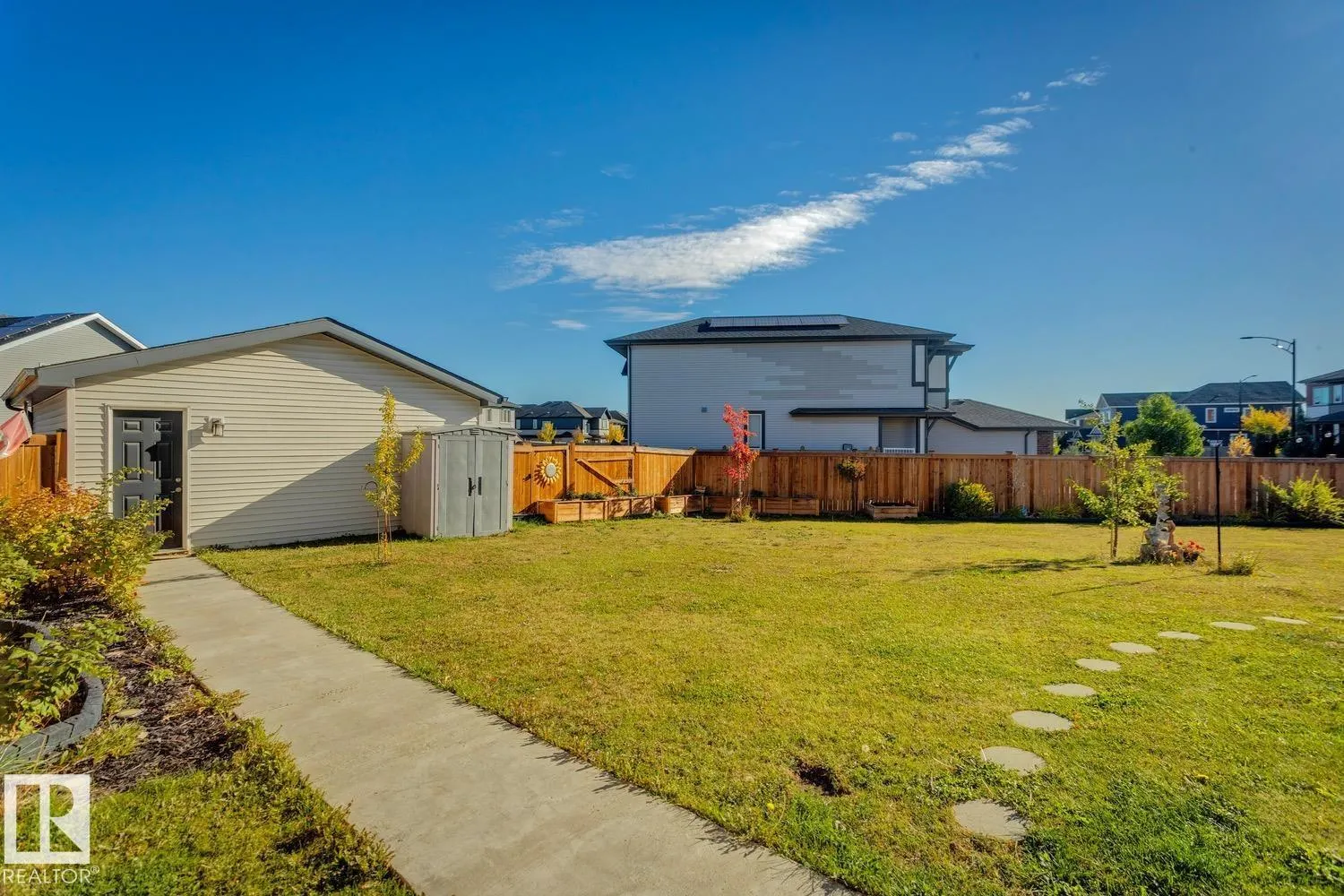 20932 130 AV NW