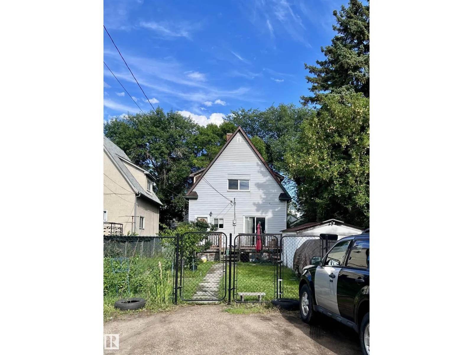 11824 79 ST NW