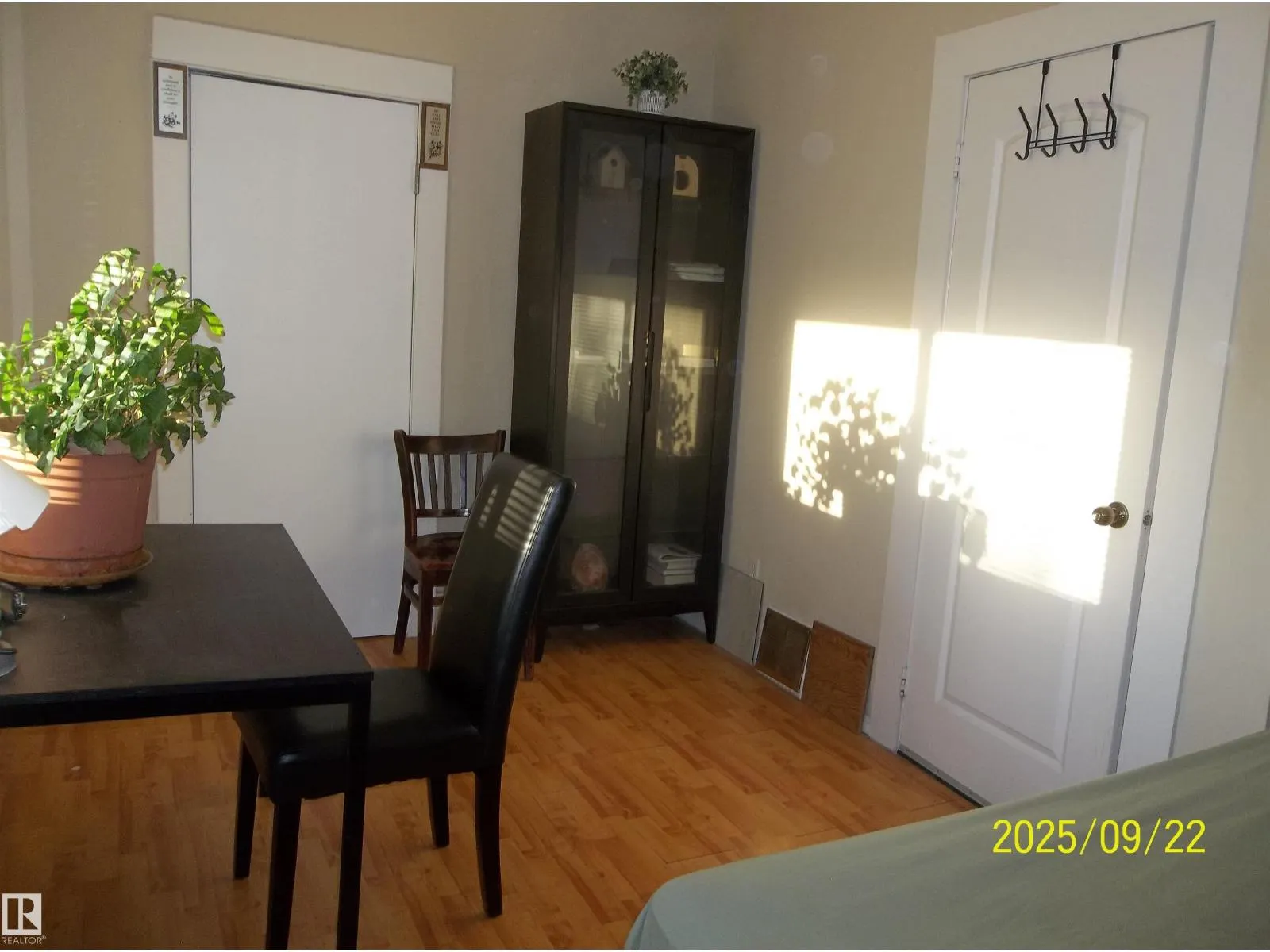 11824 79 ST NW