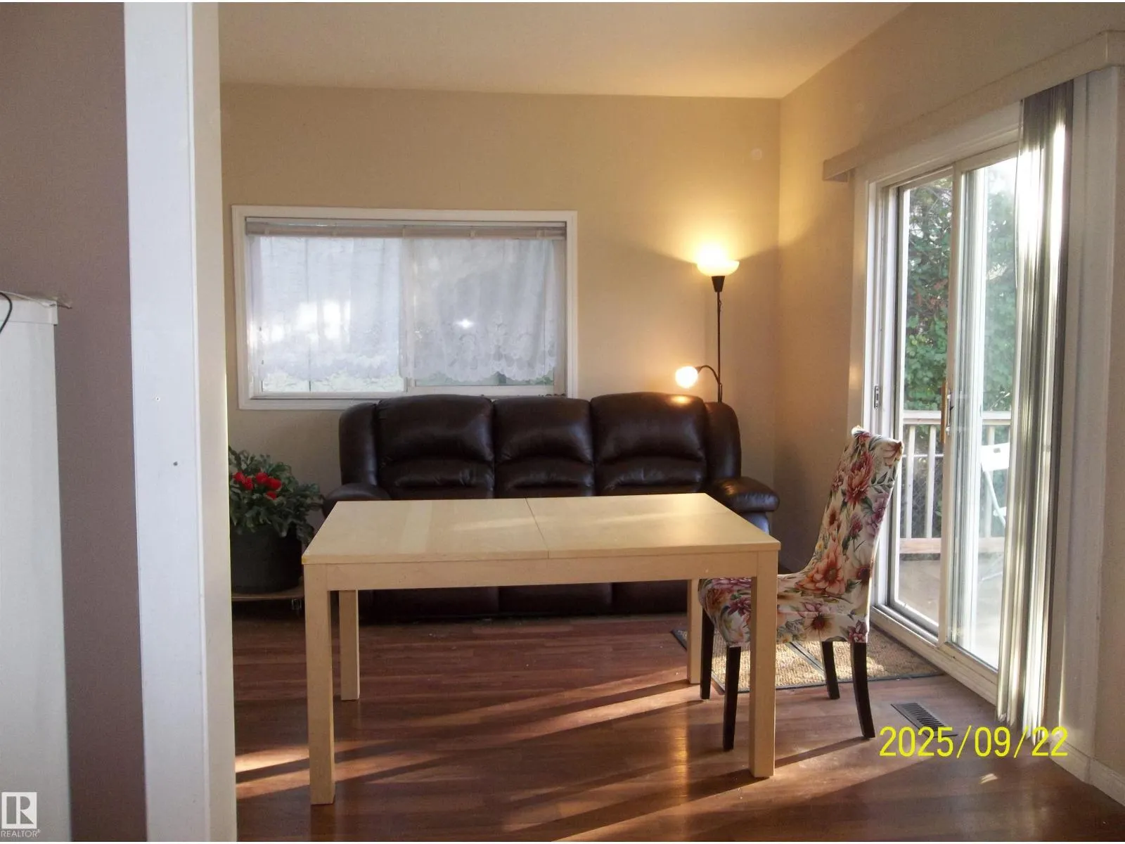 11824 79 ST NW