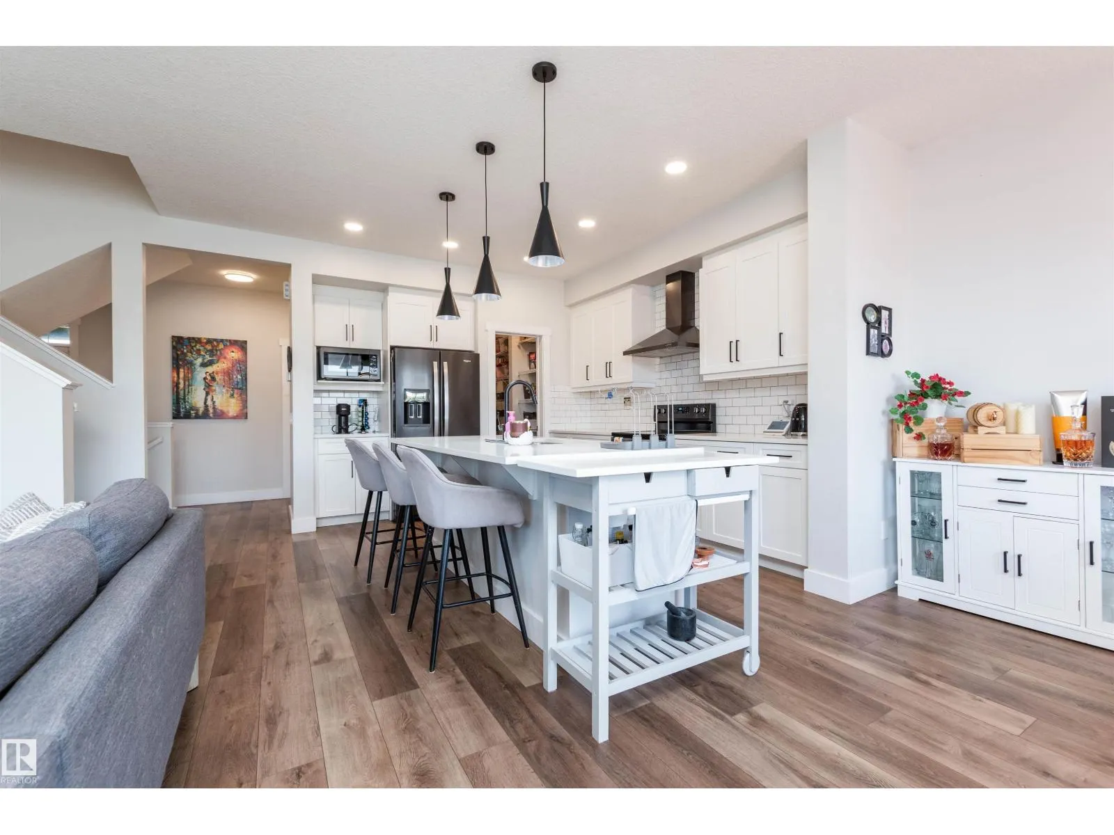 3805 CHERRY LO SW