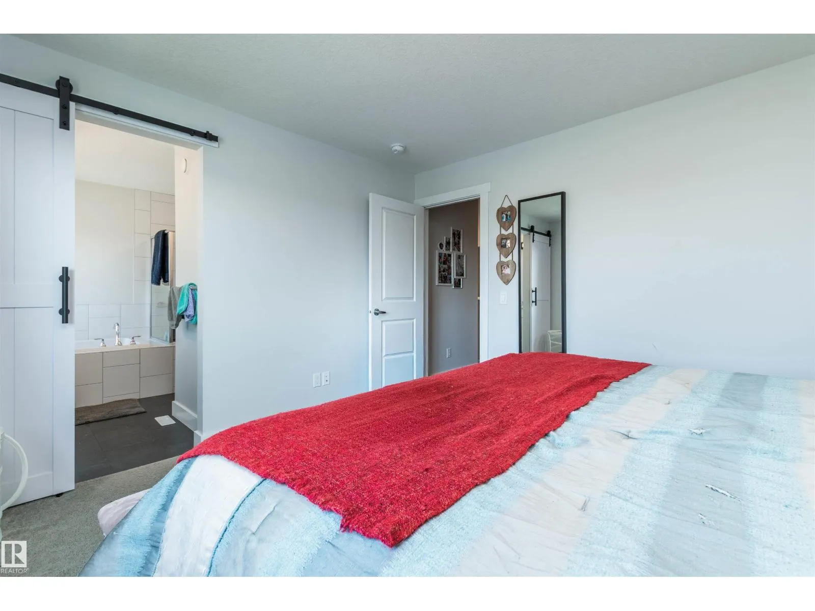 3805 CHERRY LO SW