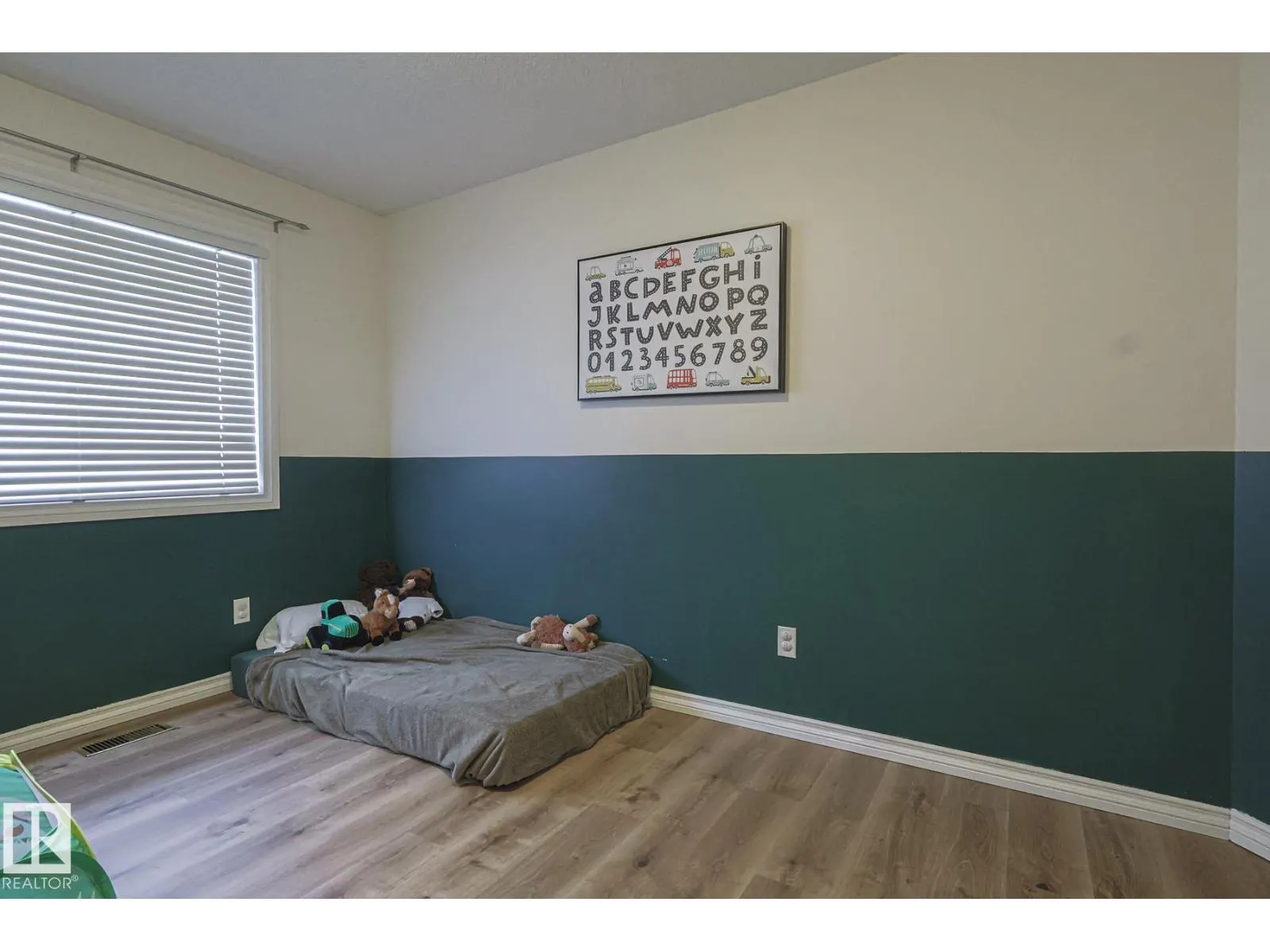 1114 116 ST NW
