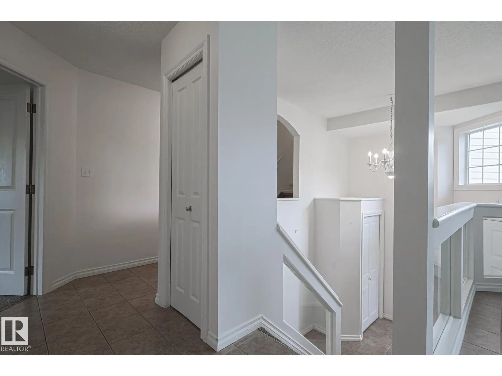 1114 116 ST NW