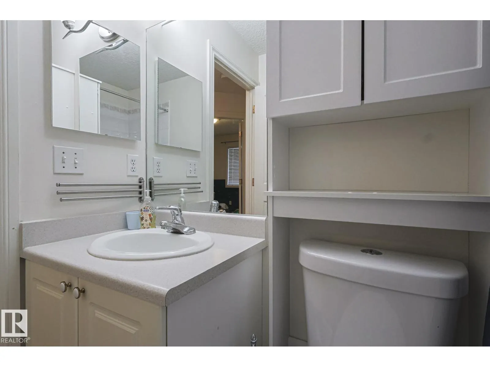 1114 116 ST NW