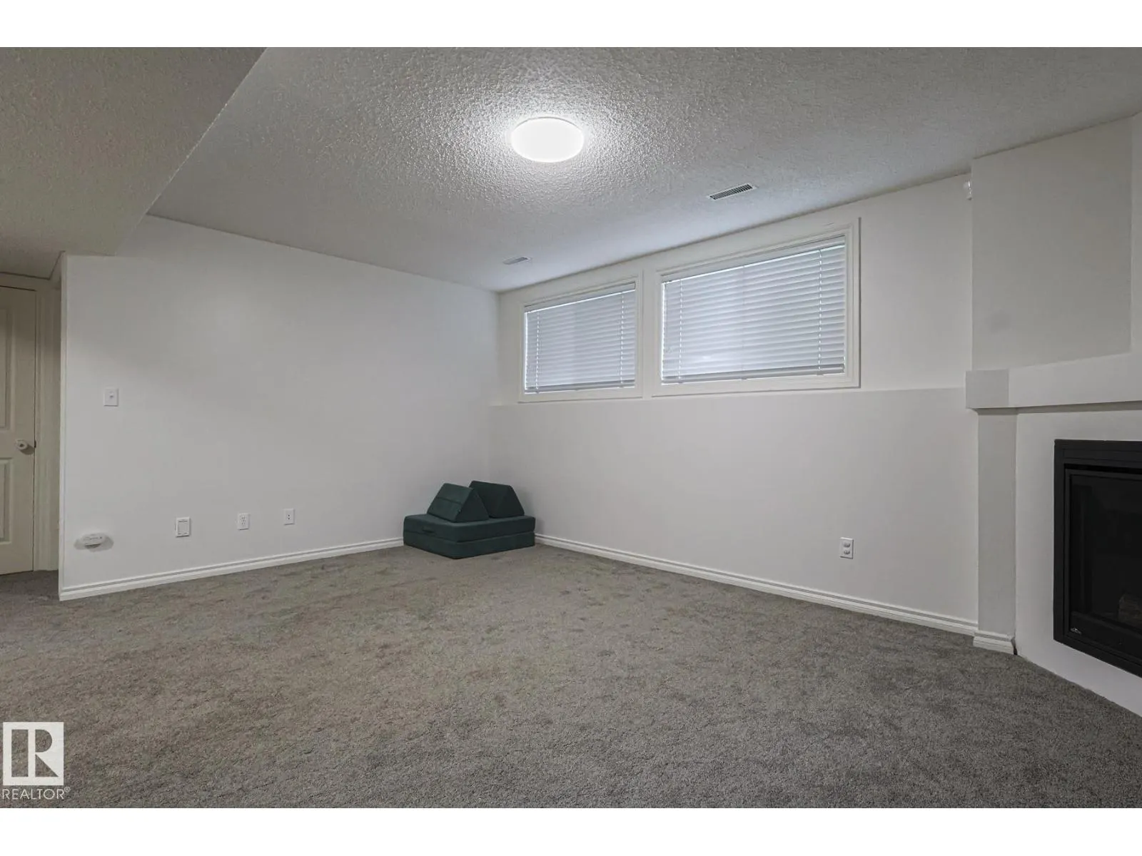 1114 116 ST NW
