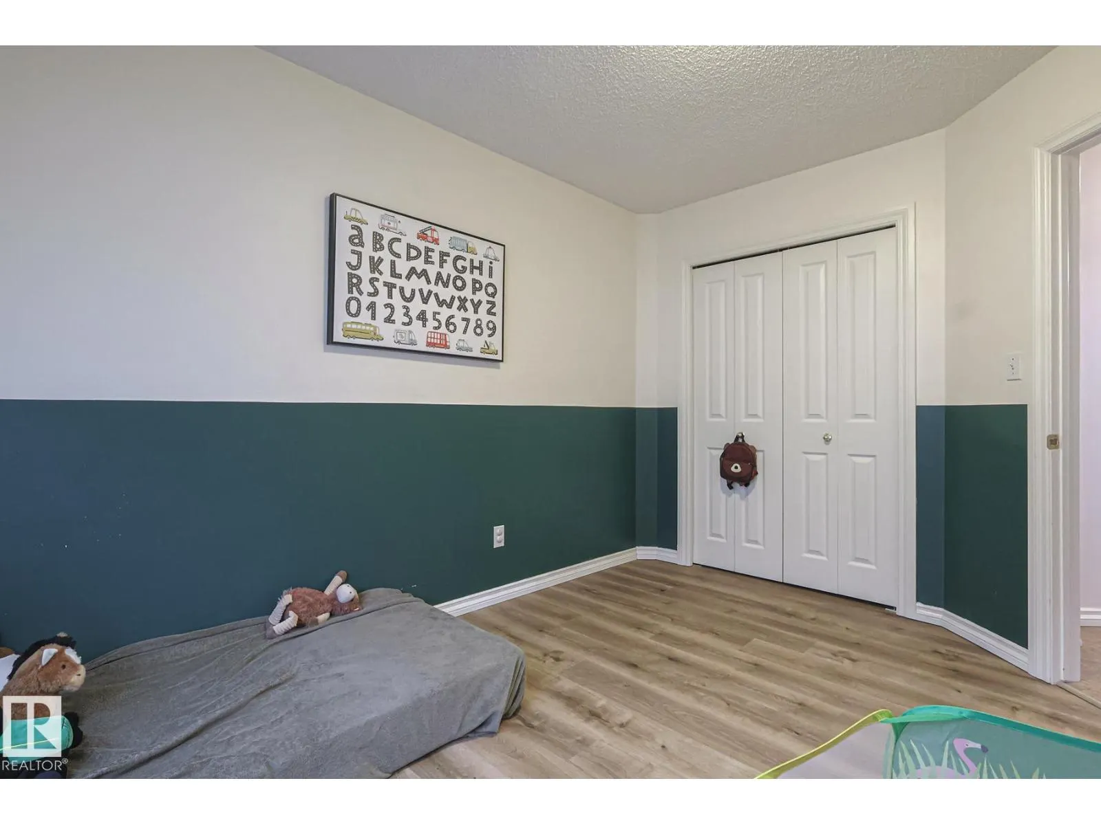 1114 116 ST NW