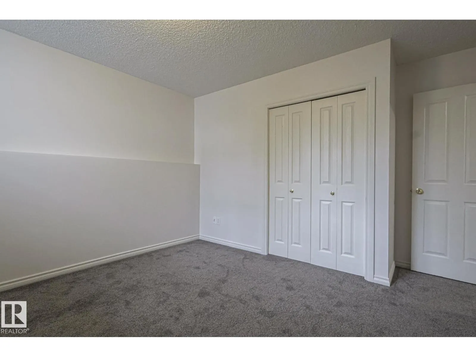 1114 116 ST NW