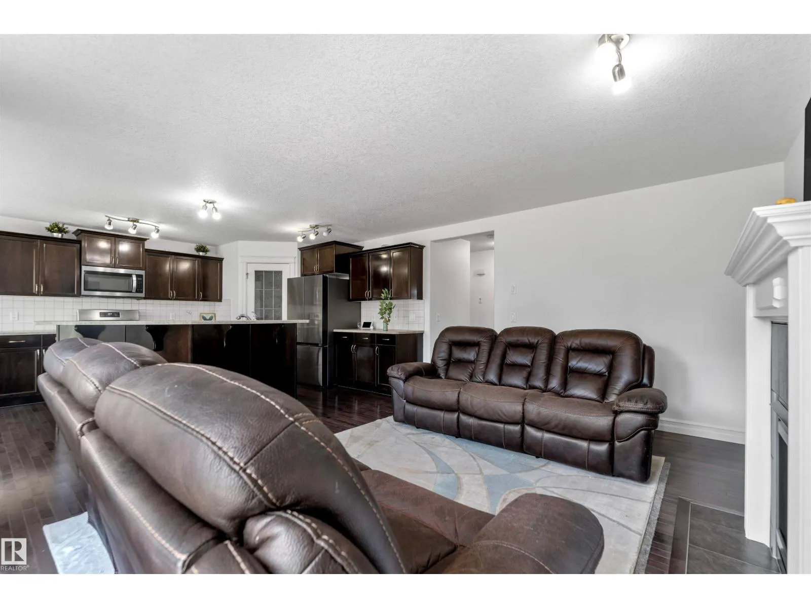 1115 61 ST SW