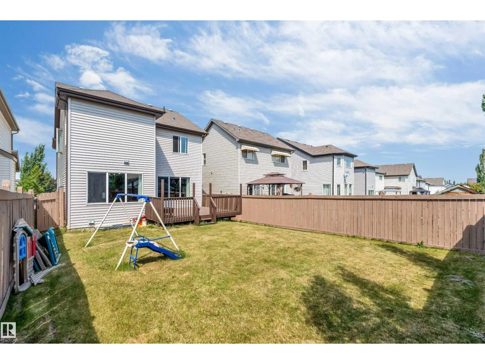 1115 61 ST SW