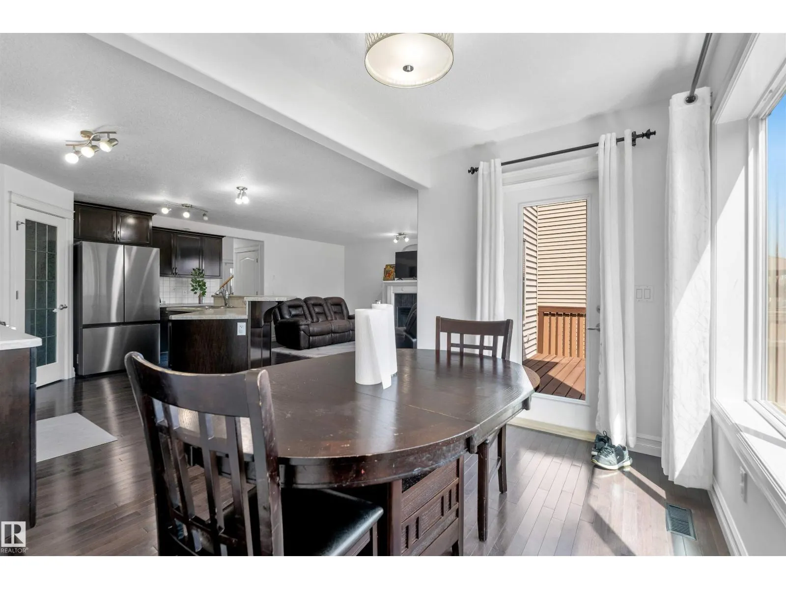 1115 61 ST SW