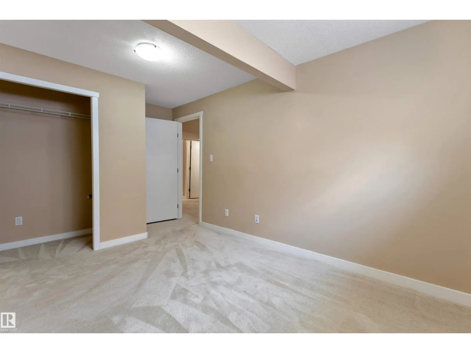 1115 61 ST SW