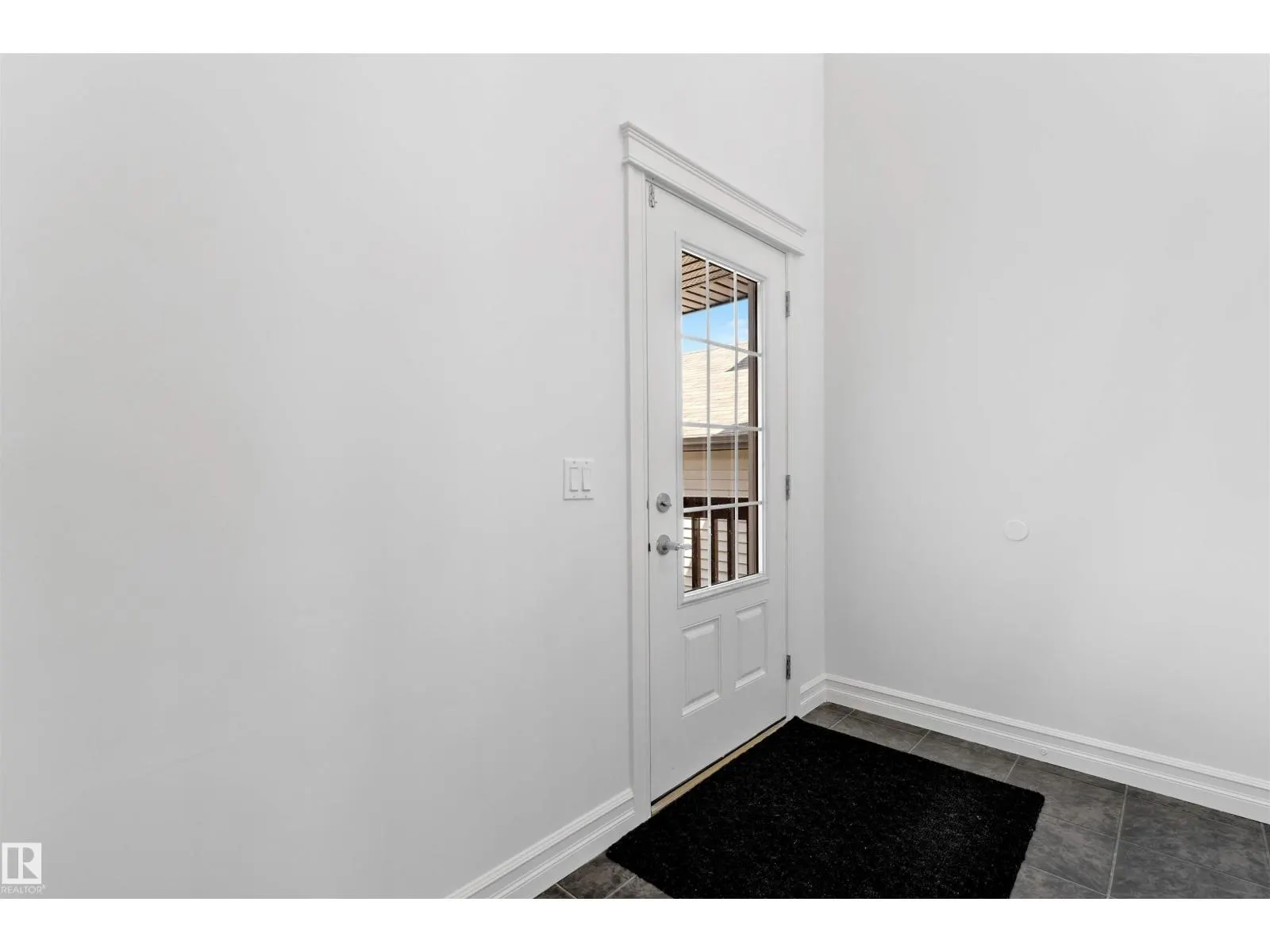 1115 61 ST SW