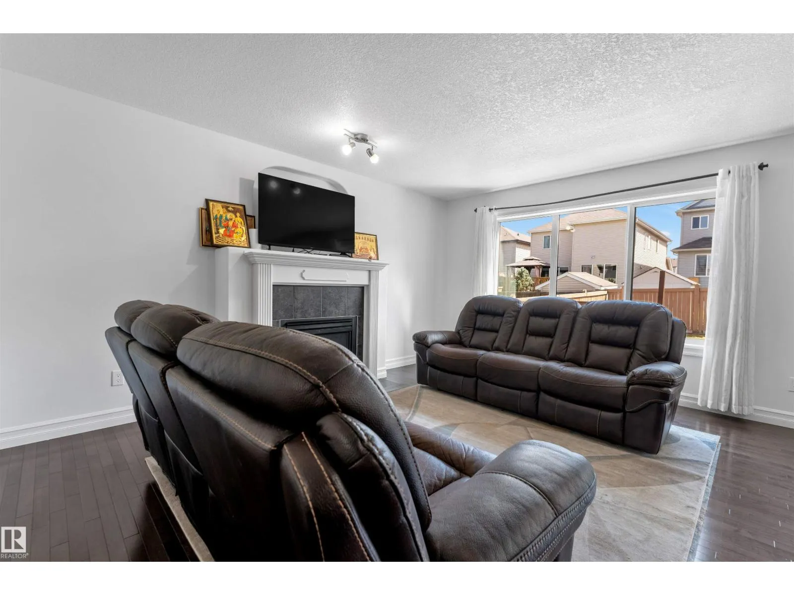 1115 61 ST SW
