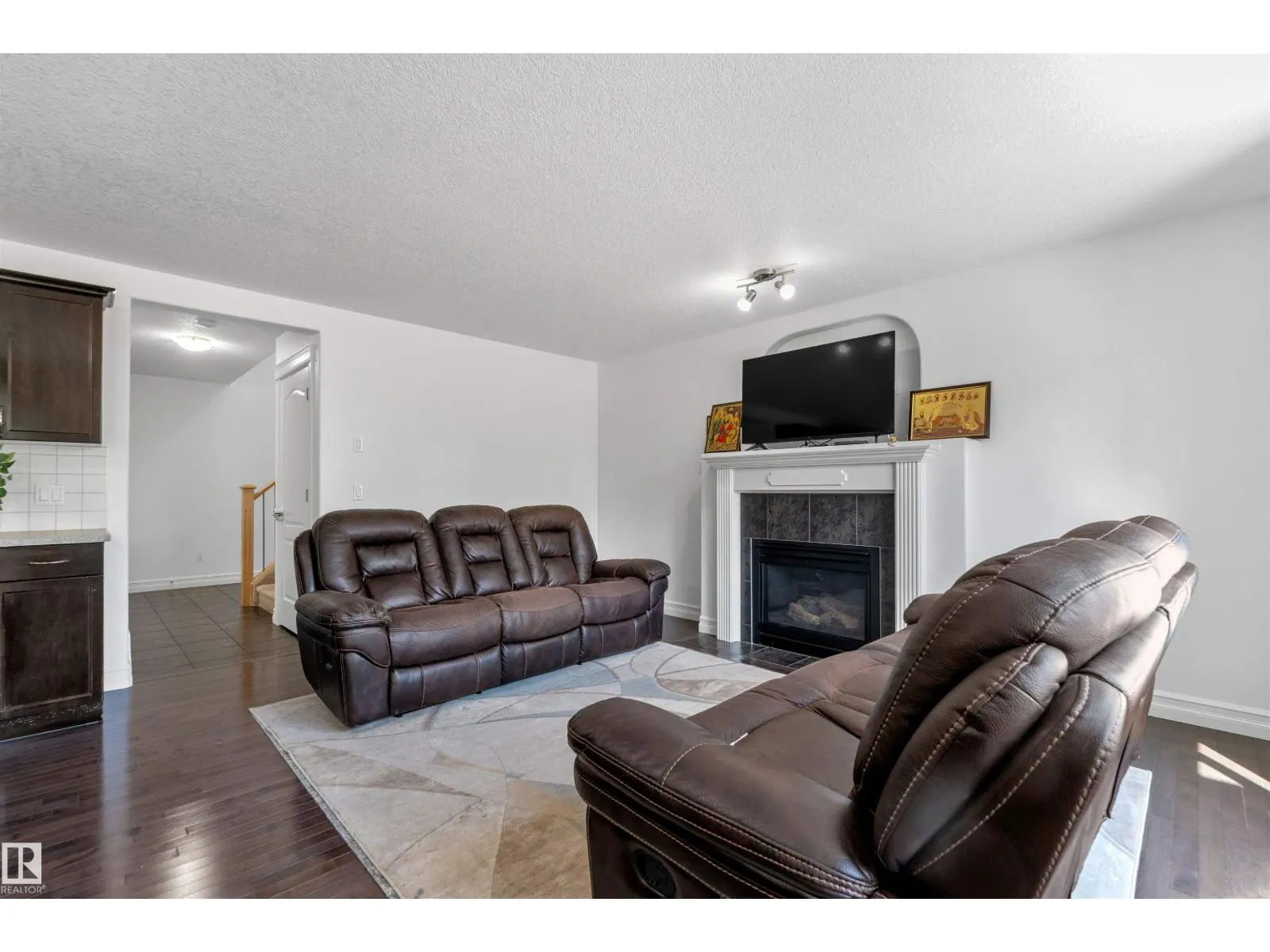 1115 61 ST SW