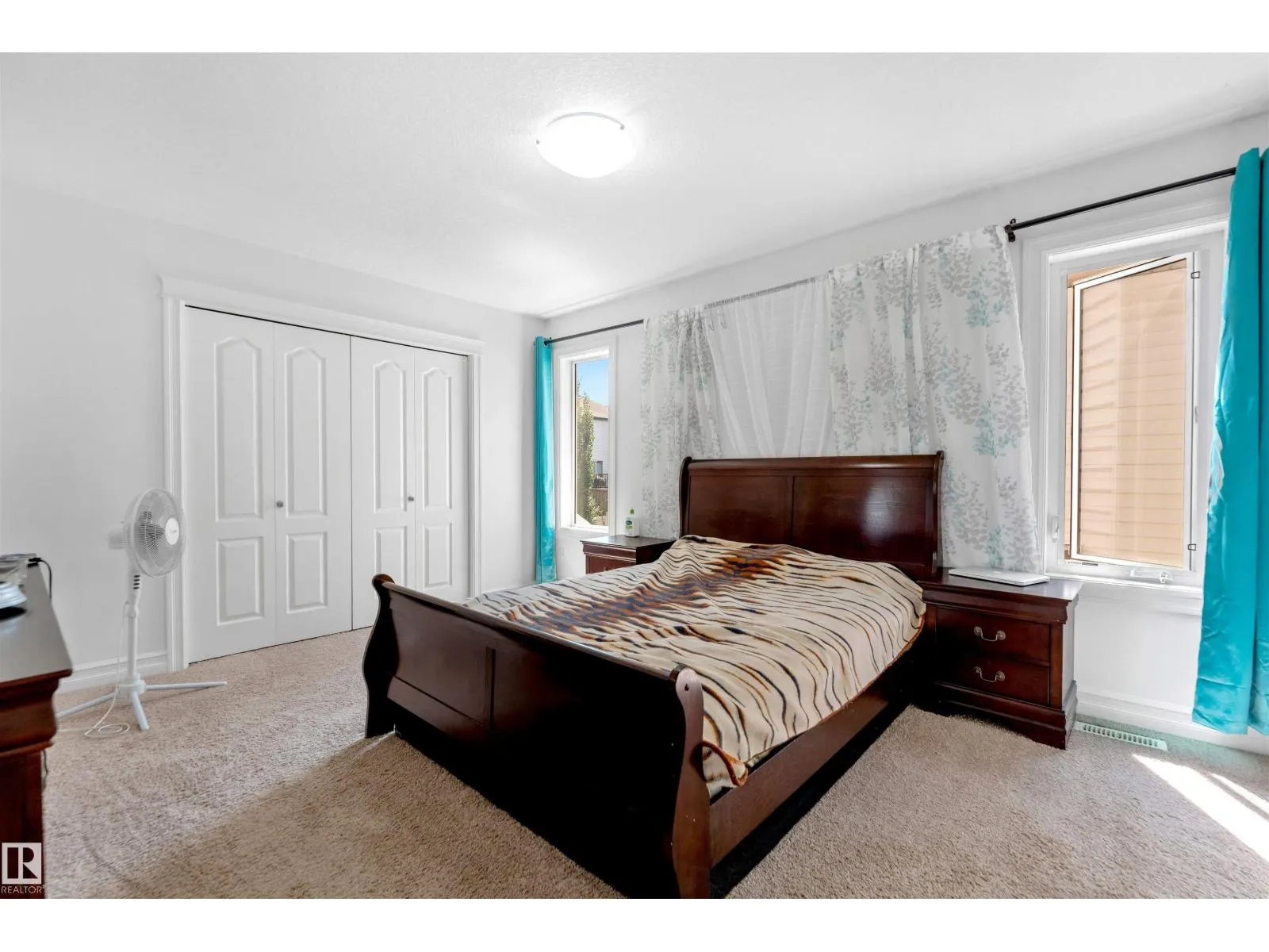 1115 61 ST SW