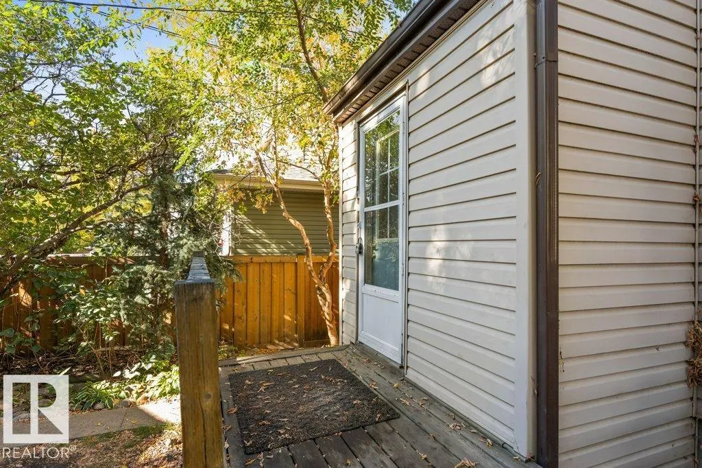 10749 72 AV NW