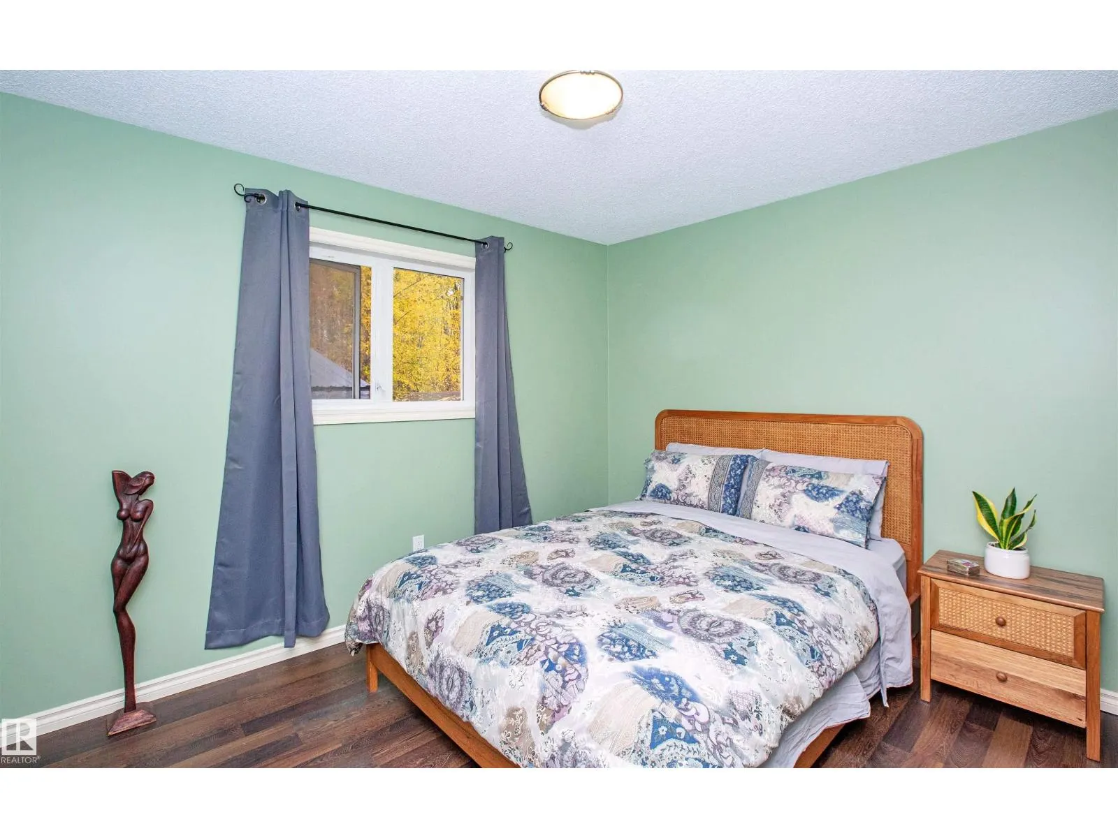 #34 102062 TWP ROAD 594