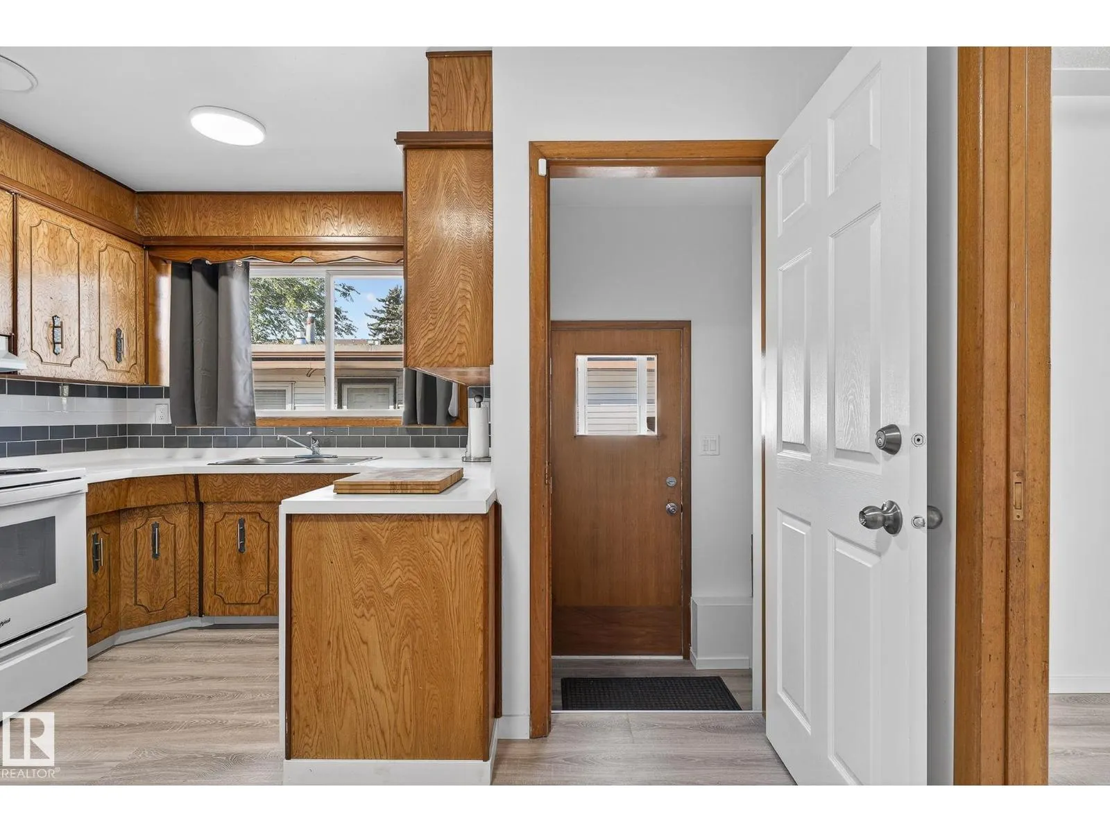 12410 134 AV NW NW