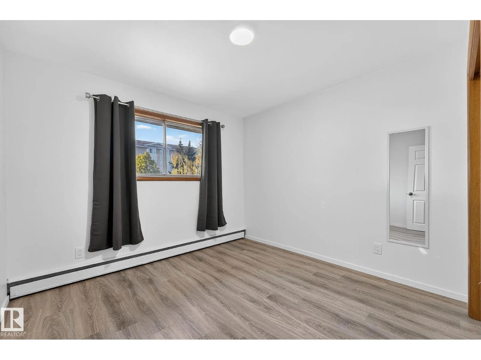 12410 134 AV NW NW