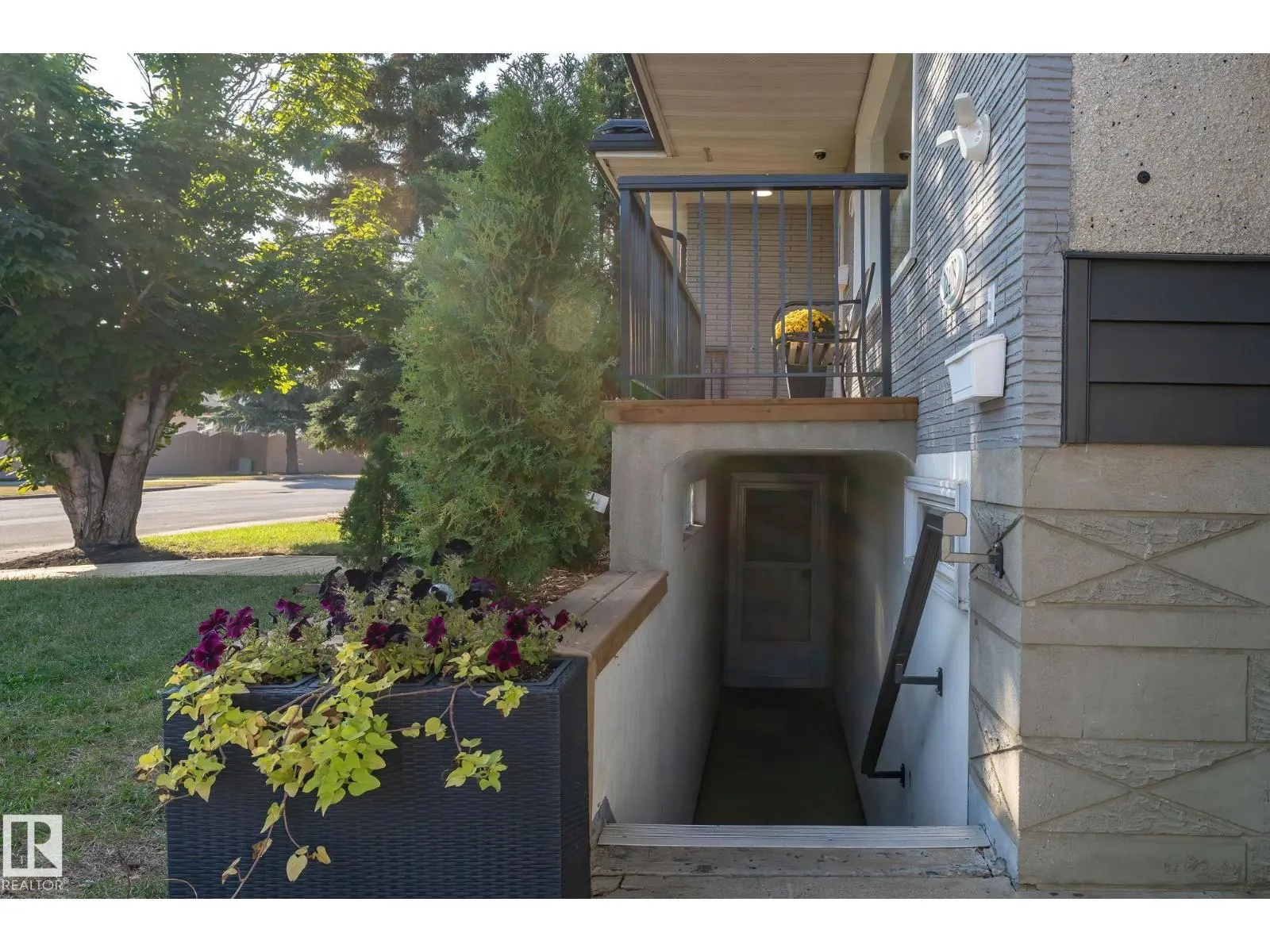 12410 134 AV NW NW