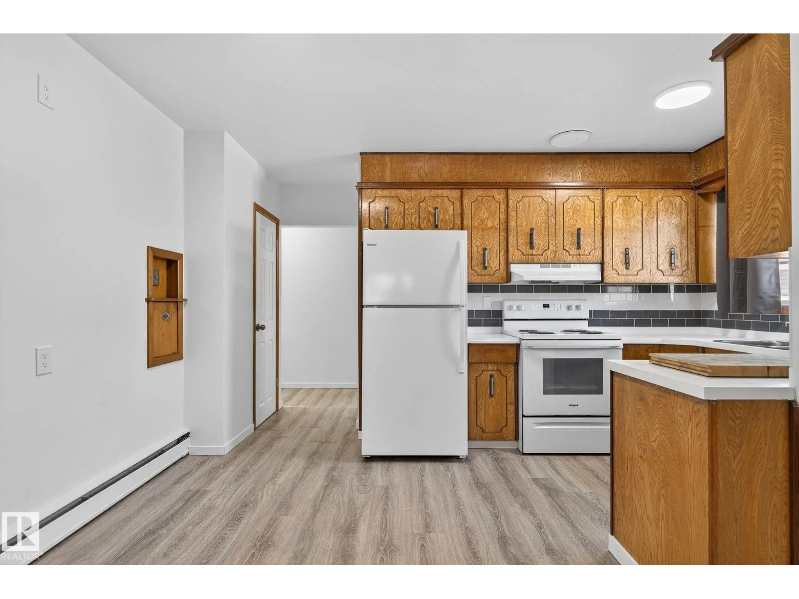 12410 134 AV NW NW