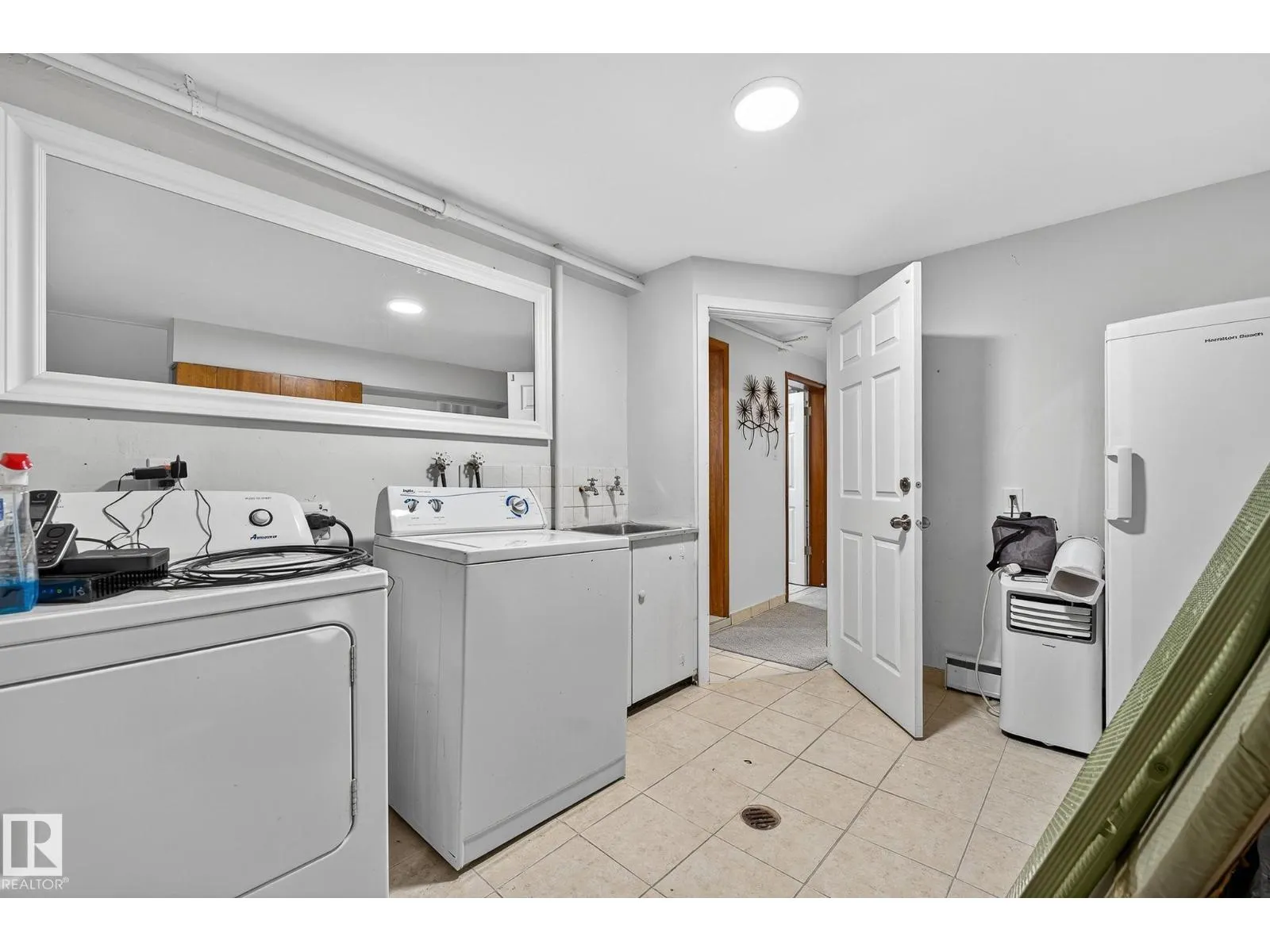 12410 134 AV NW NW
