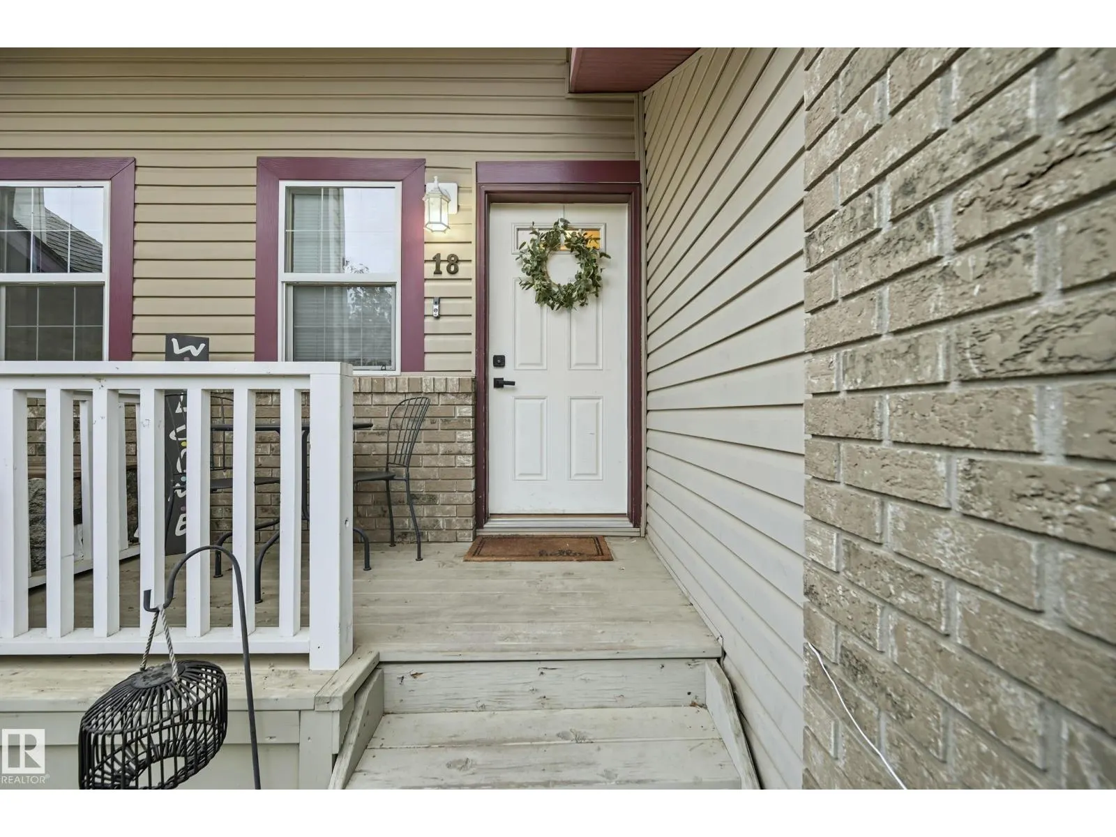18 Virginia AV