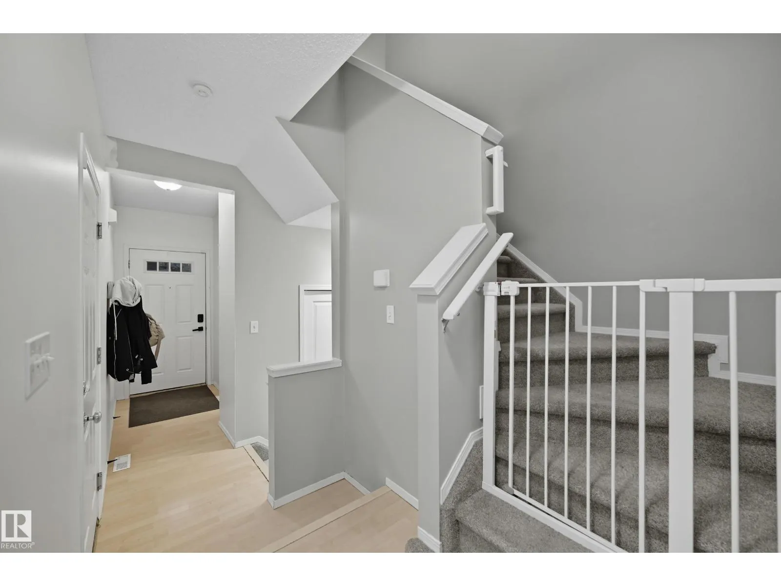 18 Virginia AV