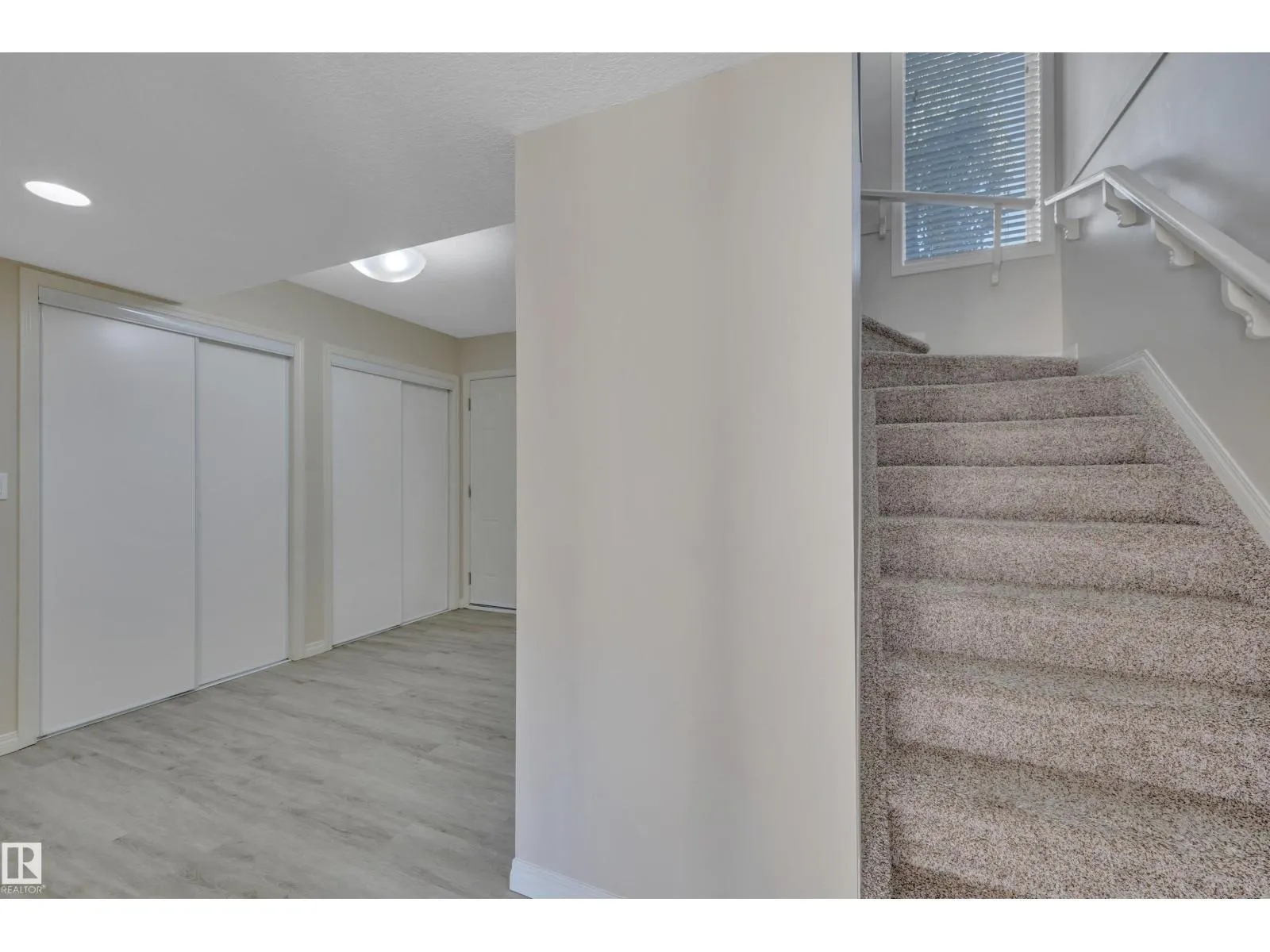 #122 104 WEST HAVEN DR