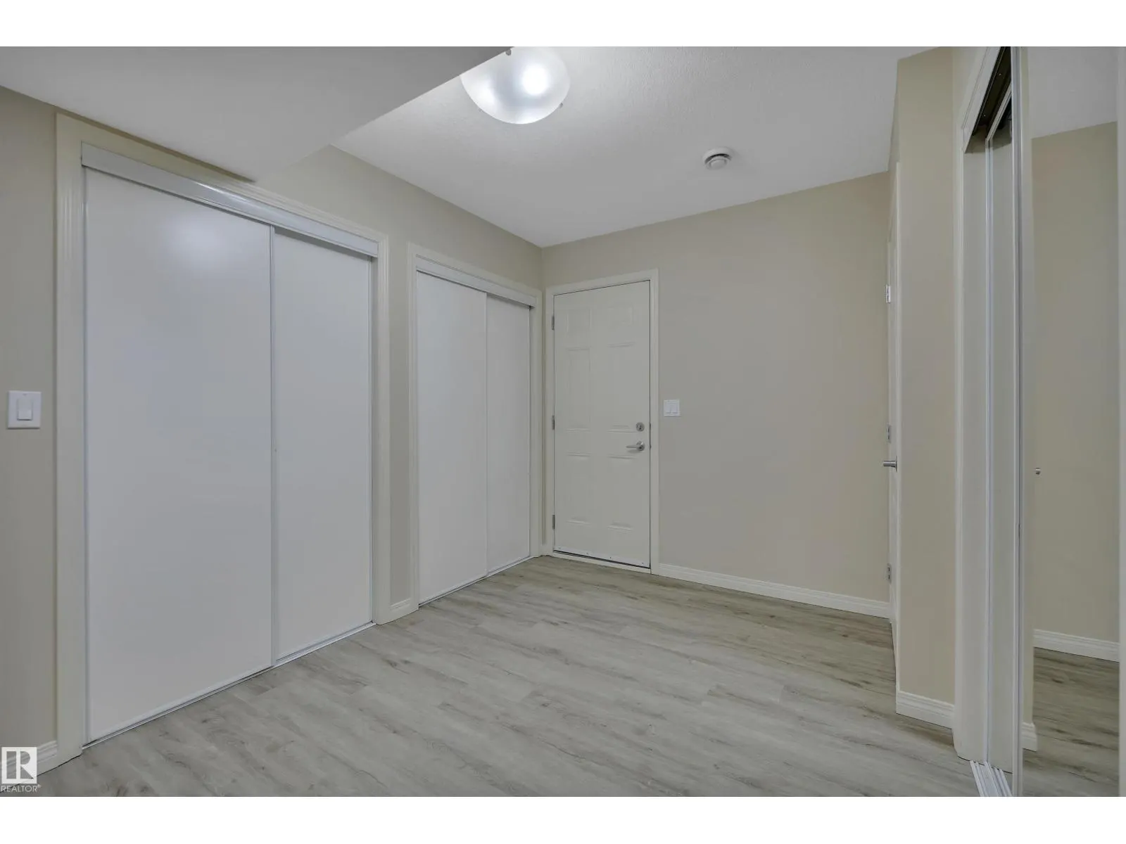 #122 104 WEST HAVEN DR
