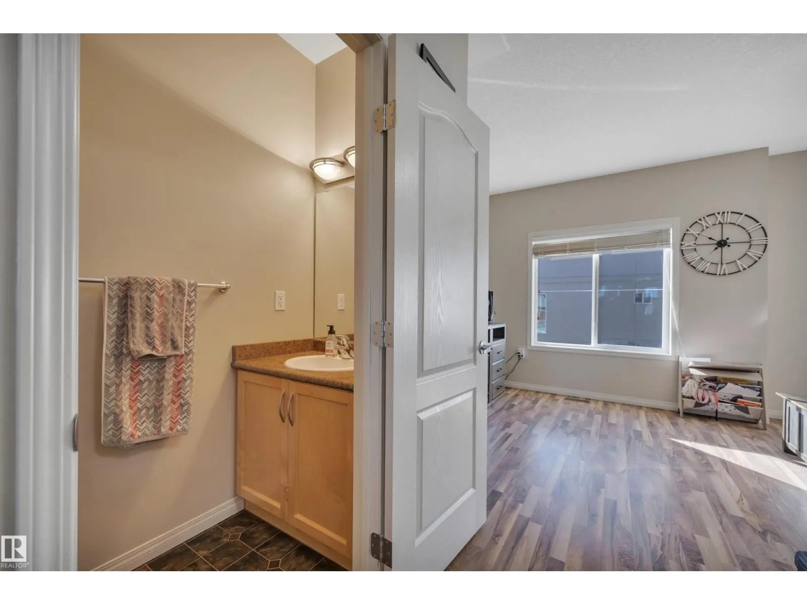 #122 104 WEST HAVEN DR