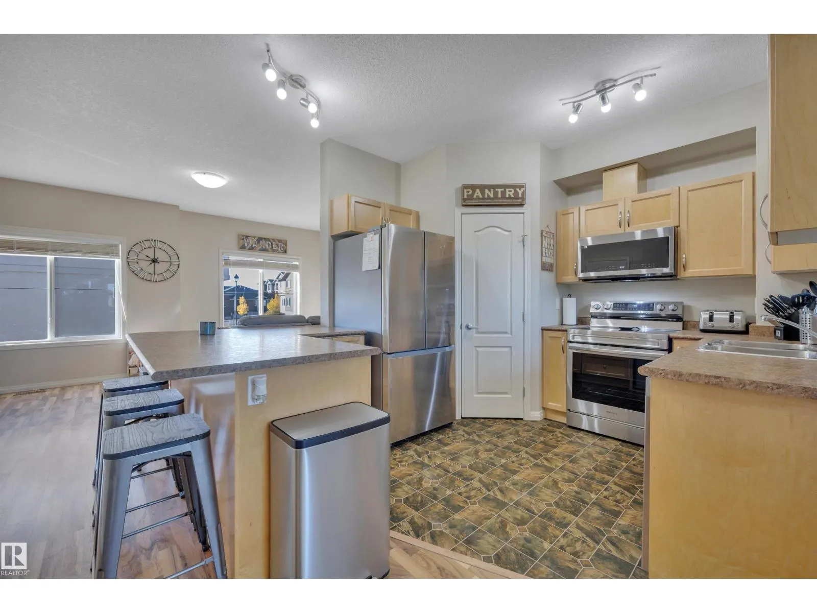#122 104 WEST HAVEN DR