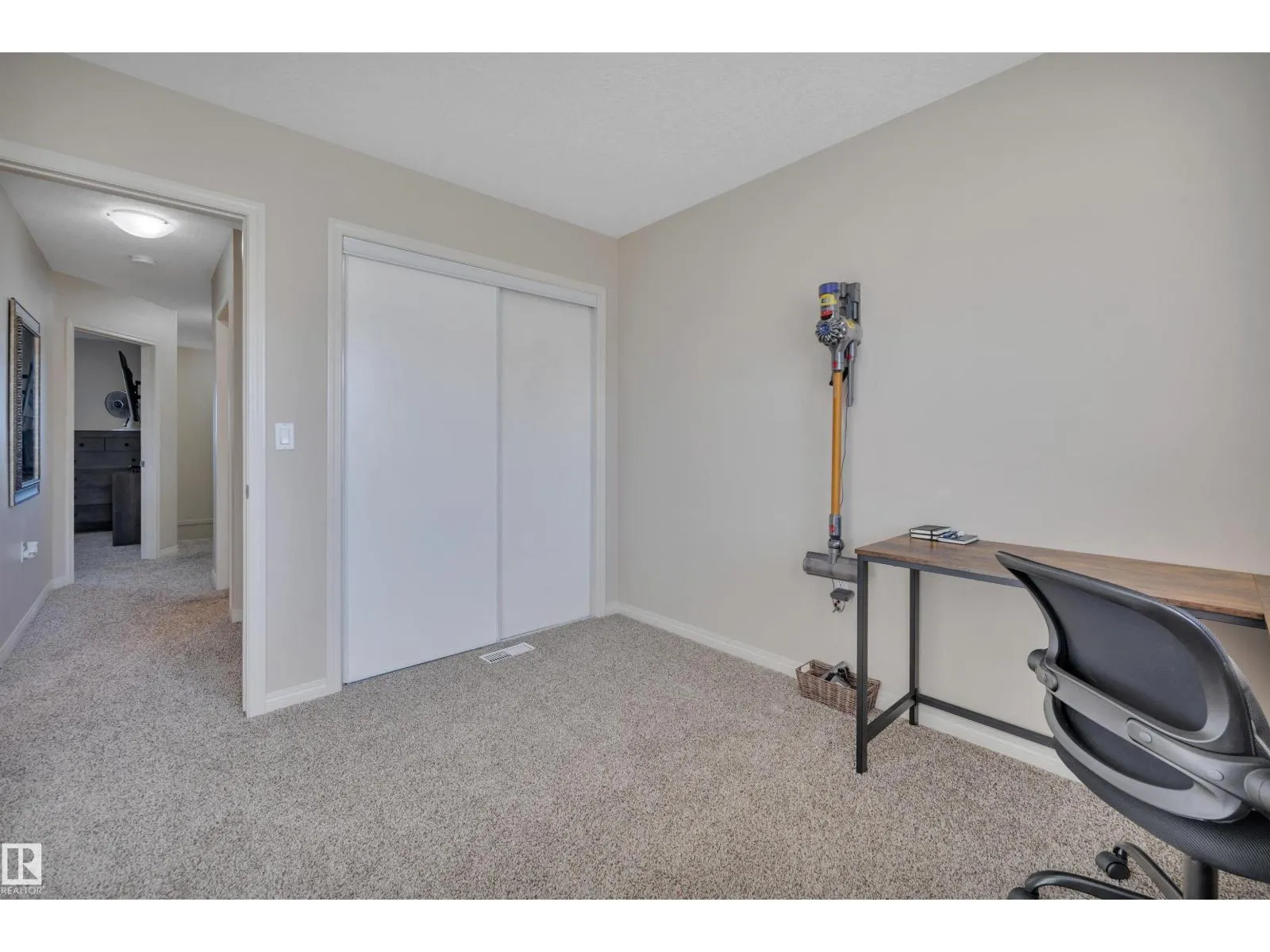 #122 104 WEST HAVEN DR