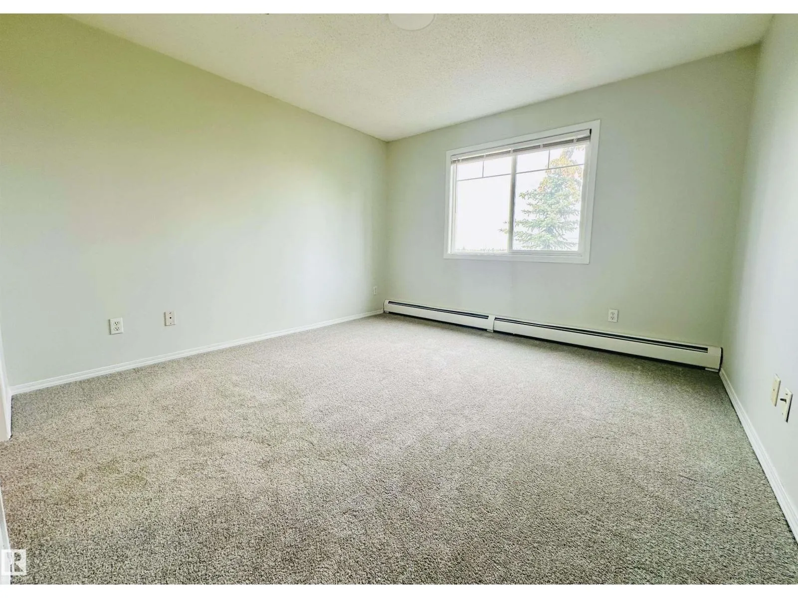 646 MCALLISTER LO SW