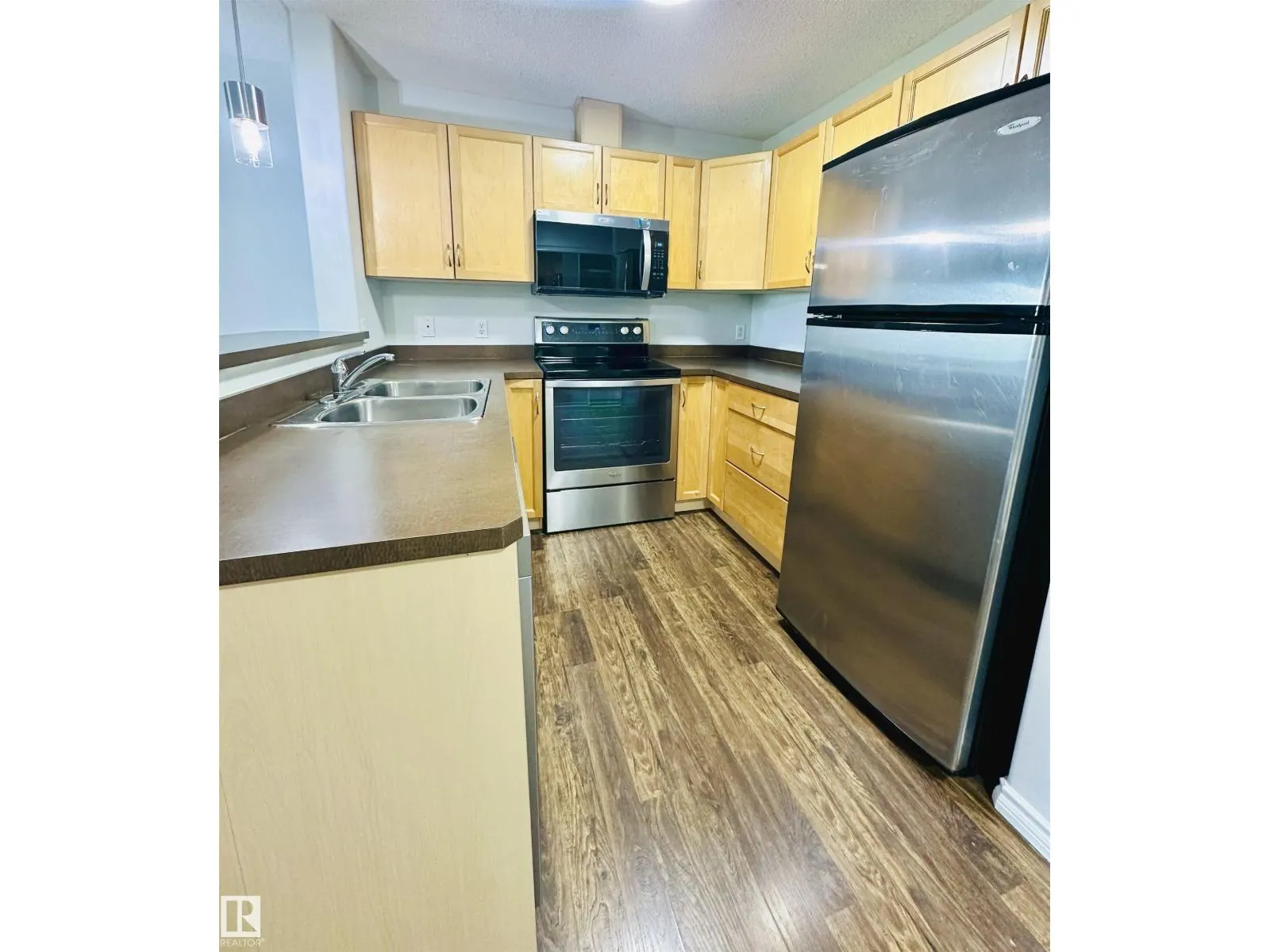 646 MCALLISTER LO SW