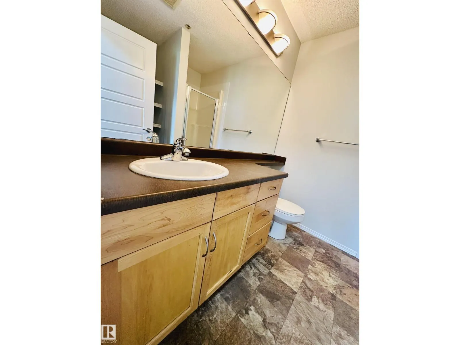 646 MCALLISTER LO SW