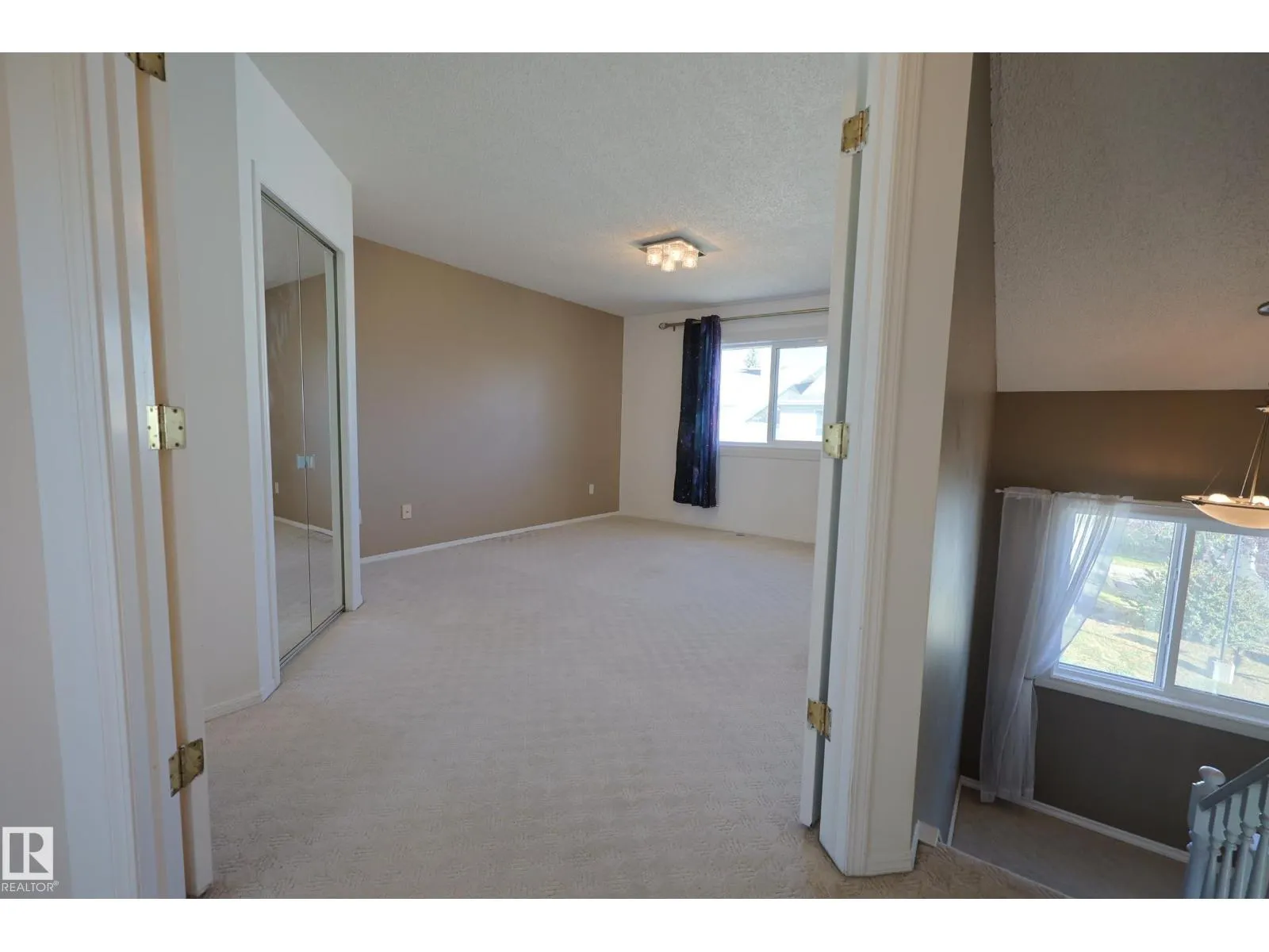 9447 156 ST NW