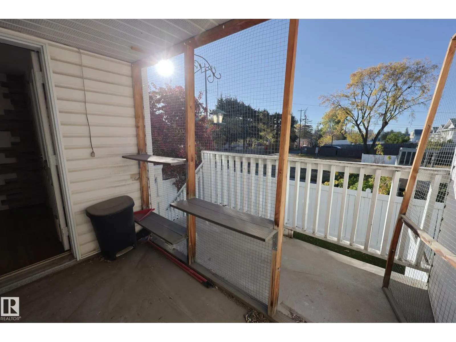9447 156 ST NW