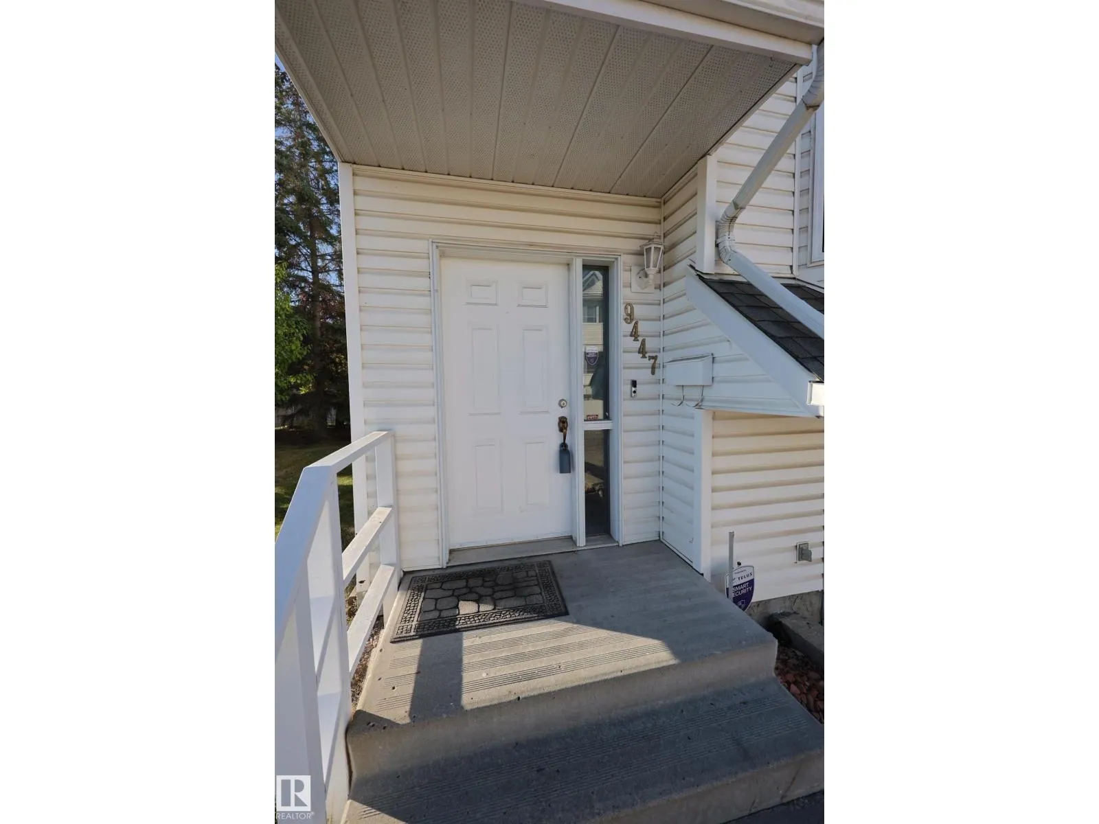 9447 156 ST NW