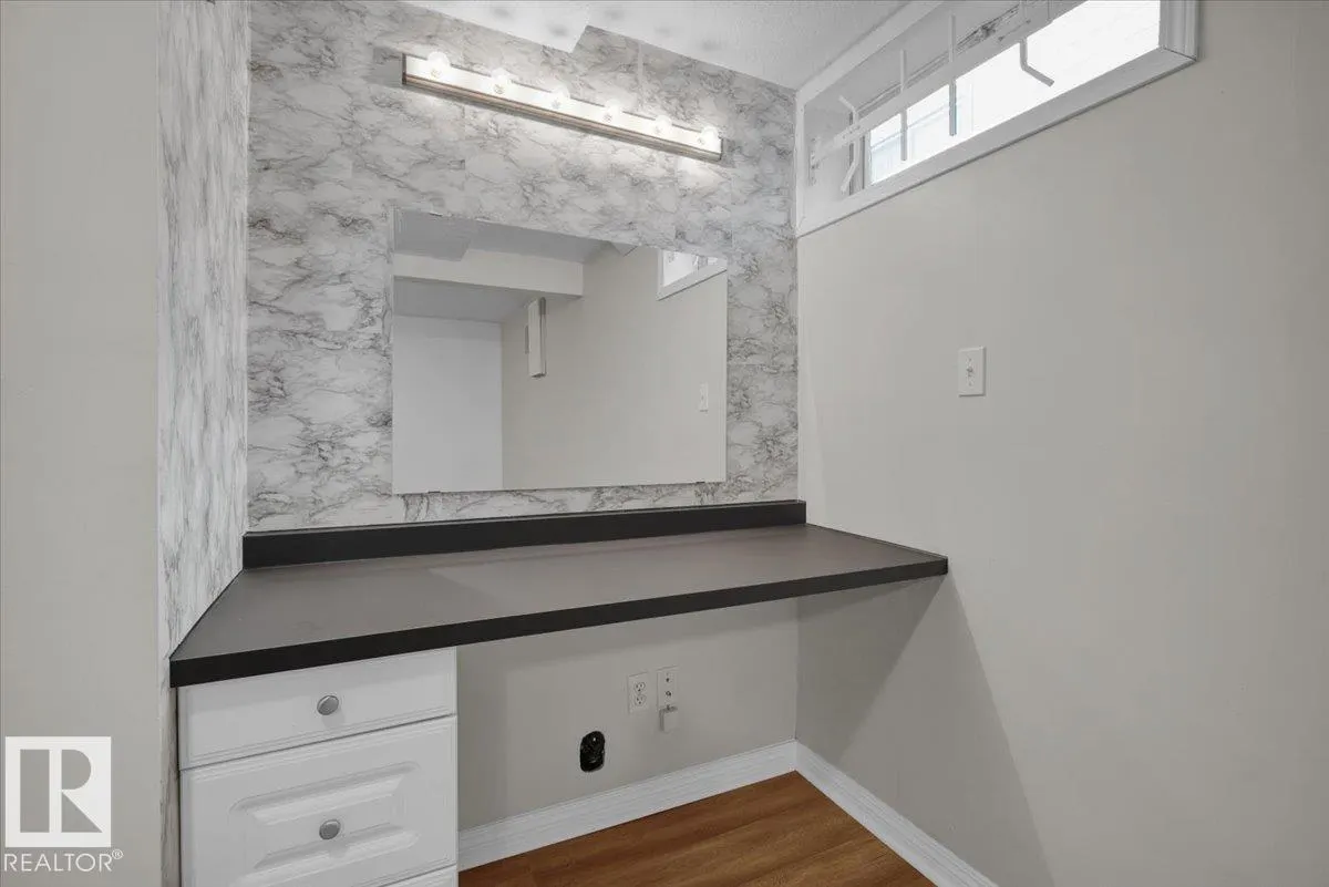 11739 39 AV NW