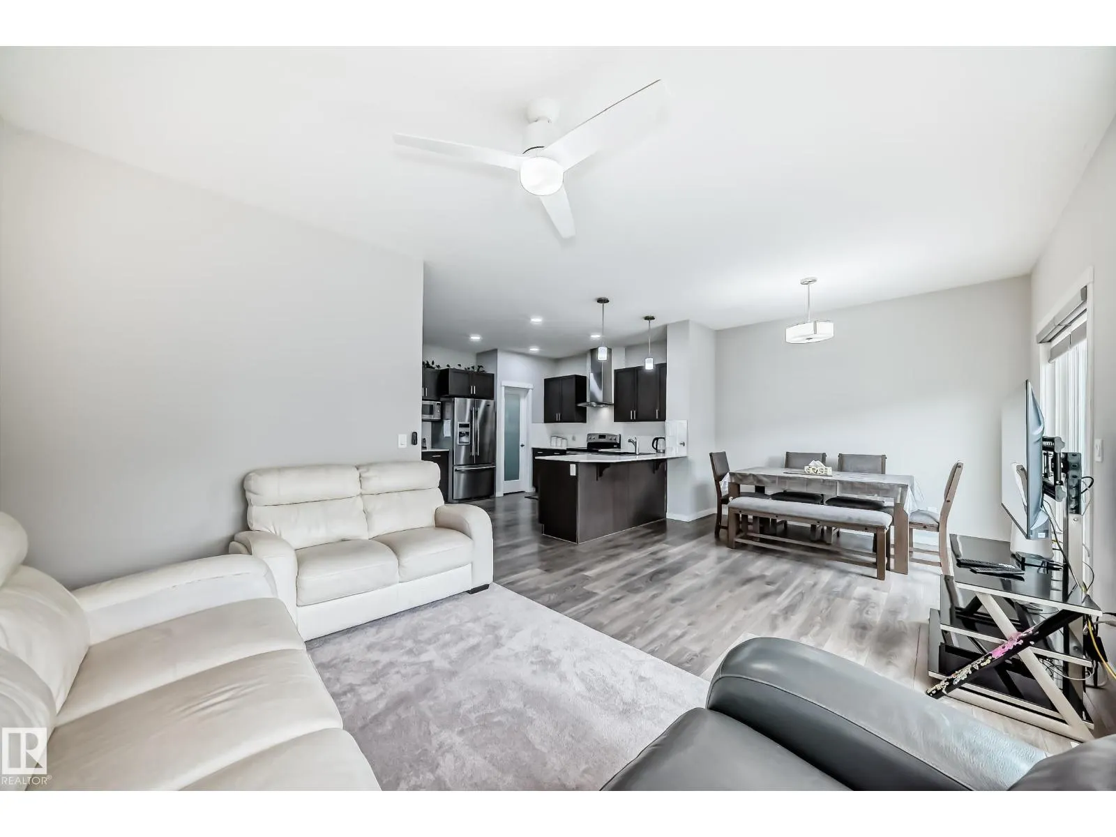 12212 176 AV NW NW