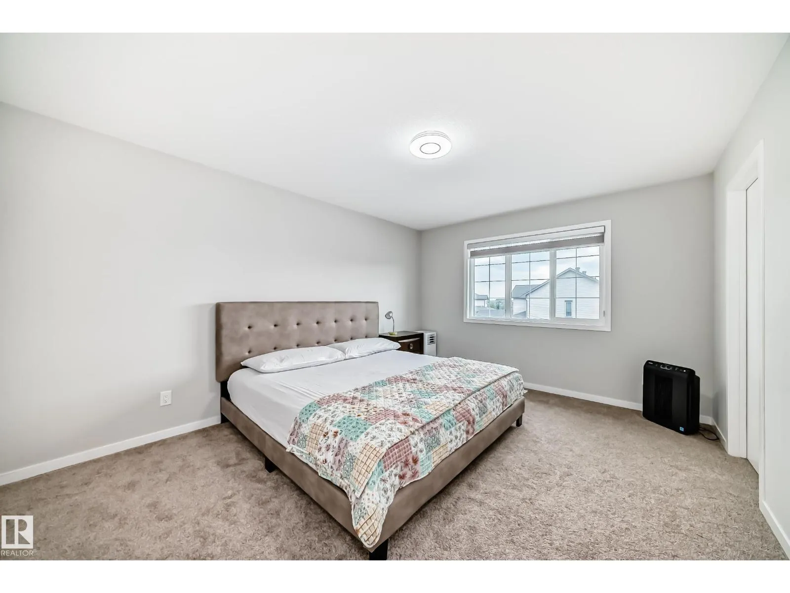 12212 176 AV NW NW