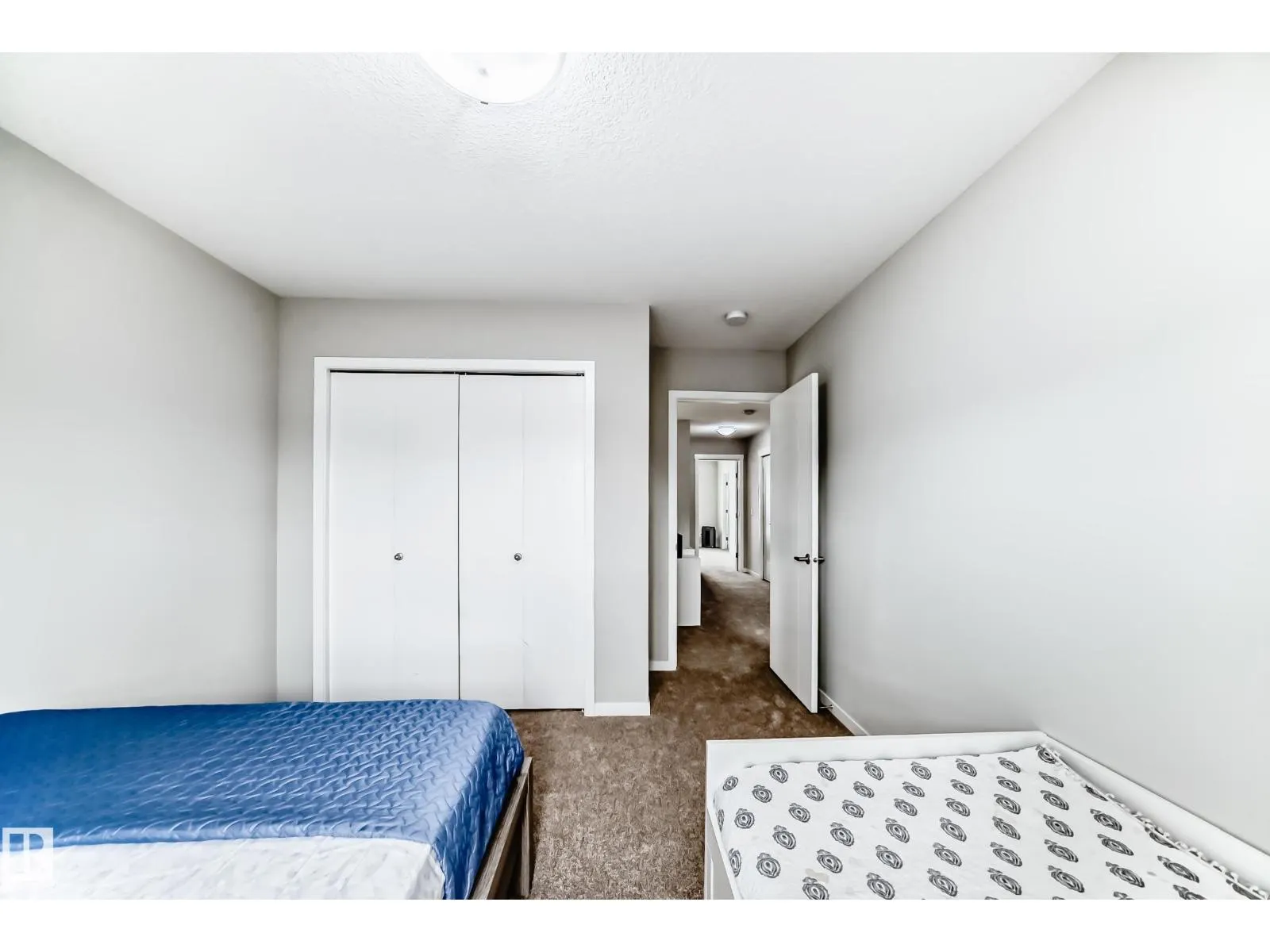 12212 176 AV NW NW