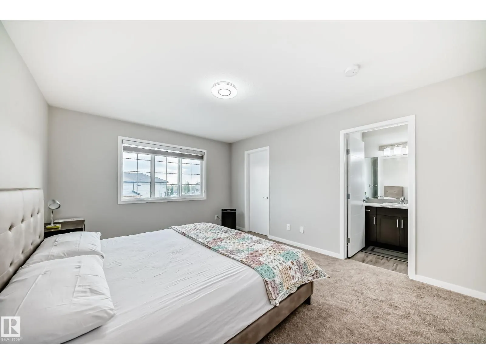 12212 176 AV NW NW