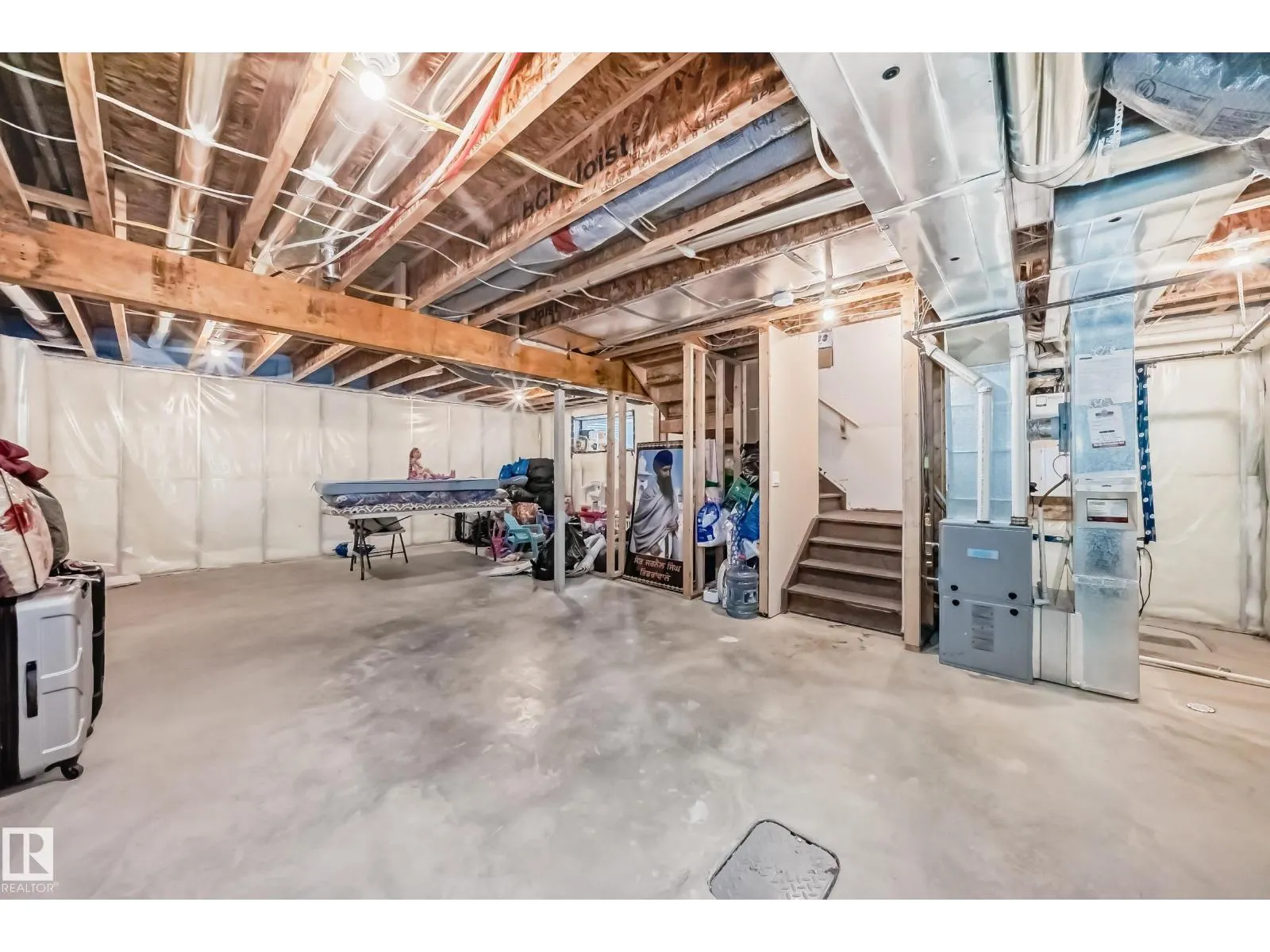 12212 176 AV NW NW