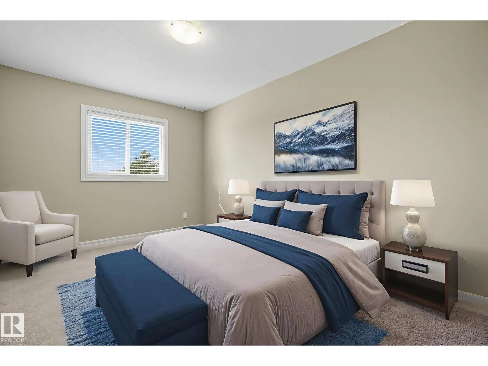 #18 219 CHARLOTTE WY