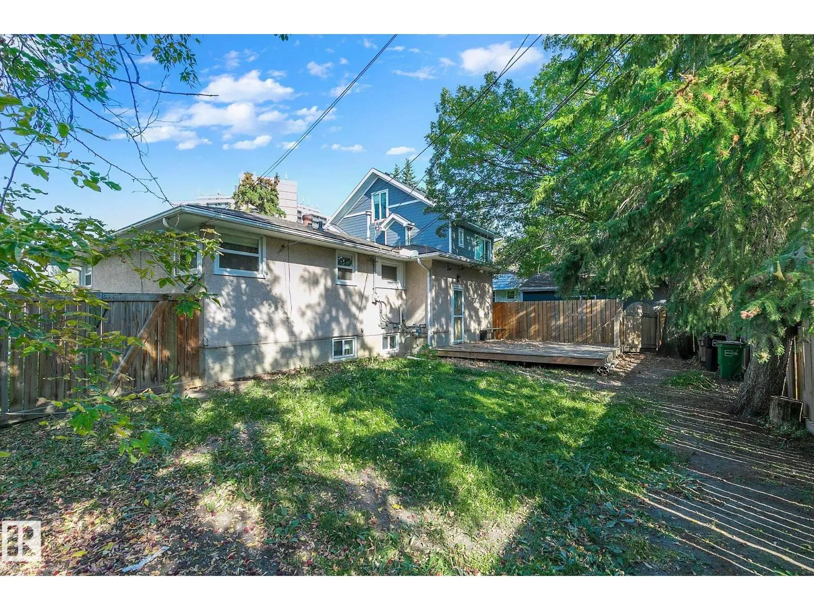 13915 102 AV NW