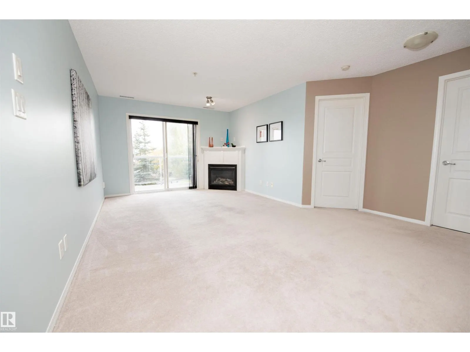 #209 16035 132 ST NW